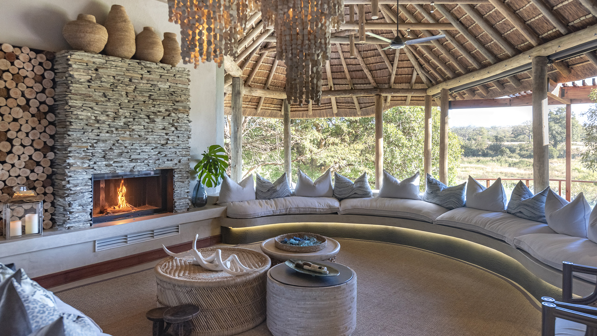 Africa, South Africa, Dulini River Lodge, Interior 