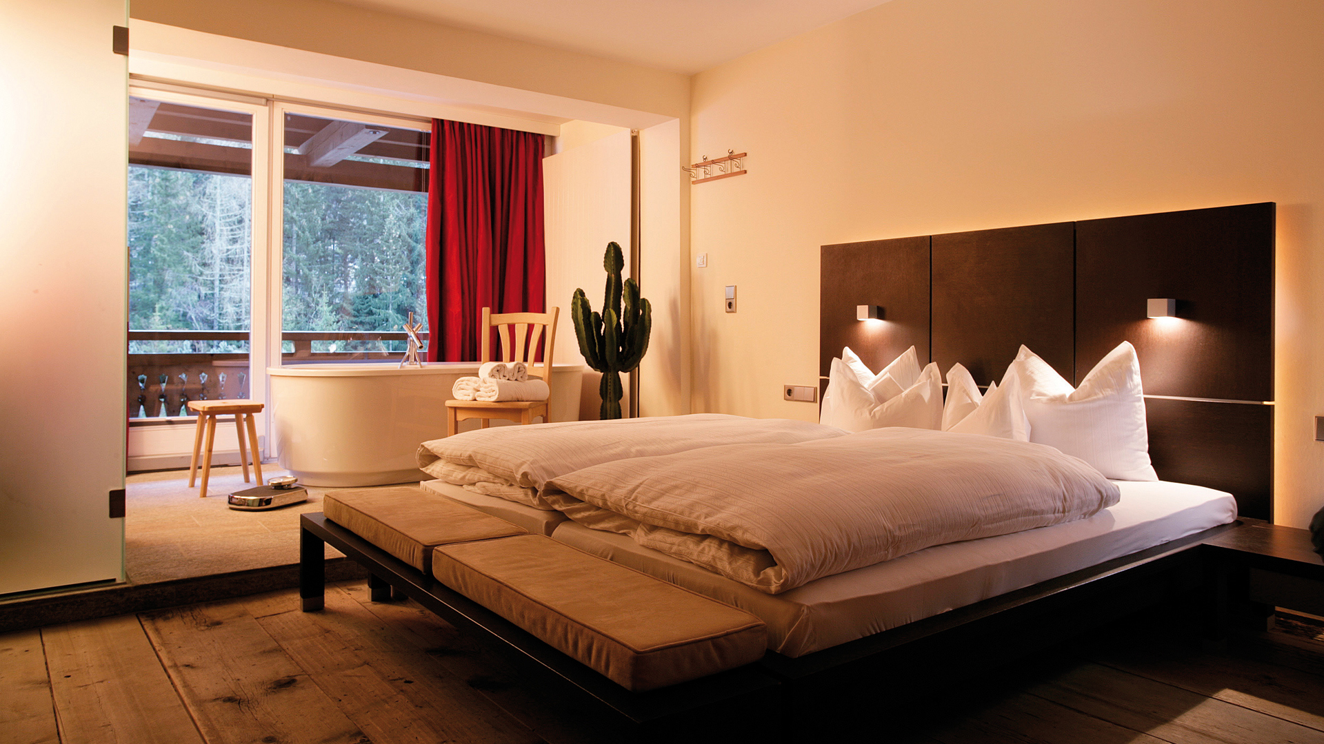 Europe ski, Austria, Raffl's st antoner hof, Grand suite maisonette