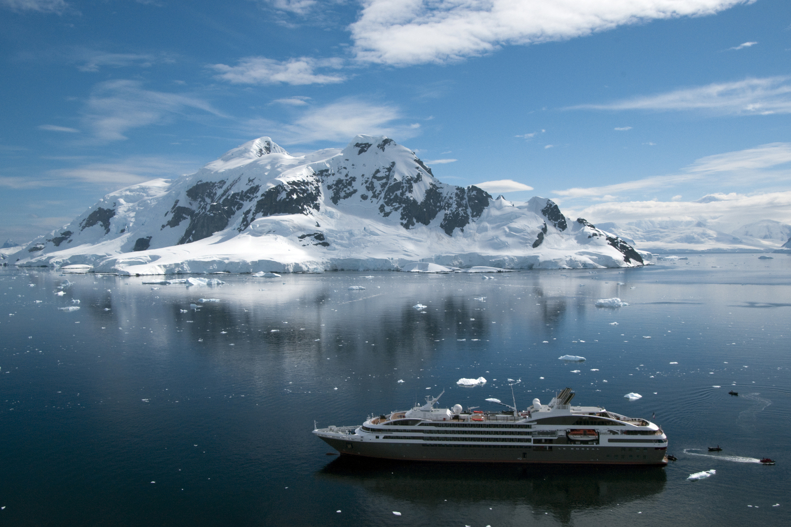 PONANT, Cruises, Cruise in the arctic