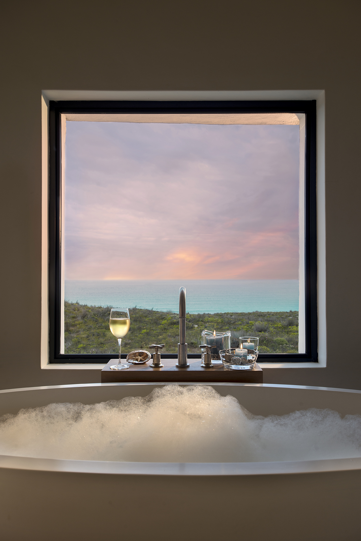Africa, South Africa, Morukuru Family De Hoop Nature Reserve, Ocean House bath with a view