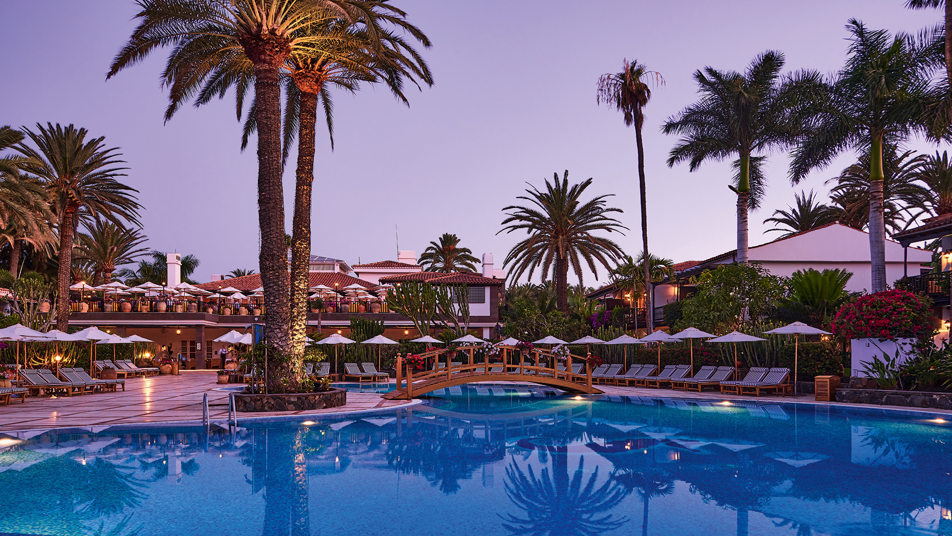 Europe, Luxury Gran Canaria Holidays, Seaside Grand Hotel Residencia, Pool at night