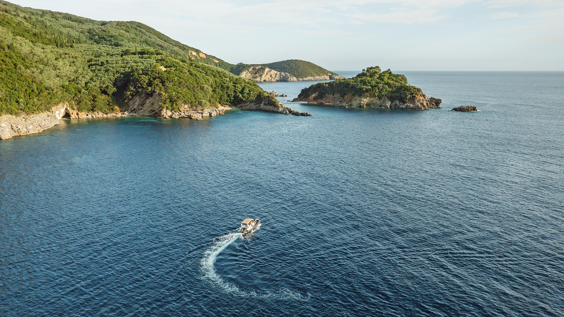 Boat in the bay of Odisia