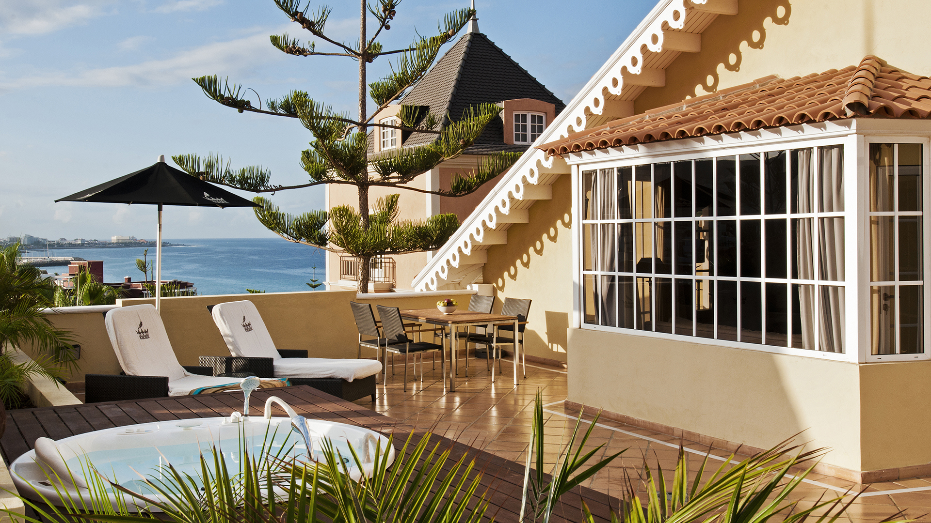 Europe, Spain, Tenerife, Bahia del Duque, Habitacion terrace