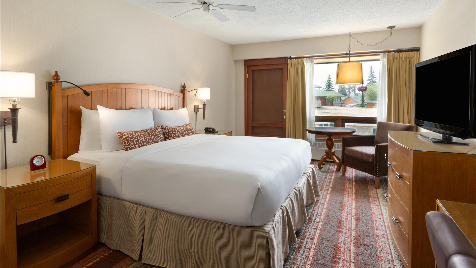  USA, Luxury Canada Holidays, Fairmont Jasper Park Lodge, Fairmont King