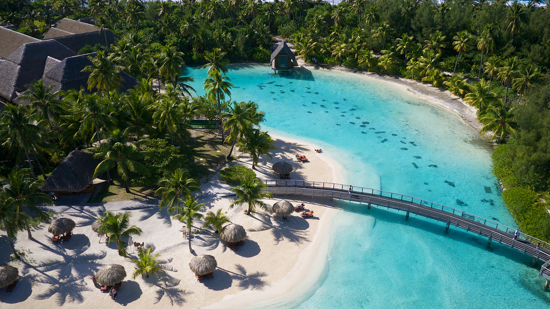 Worldwide, French Polynesia, Intercontinental Bora Bora Resort Thalasso Spa, Beach