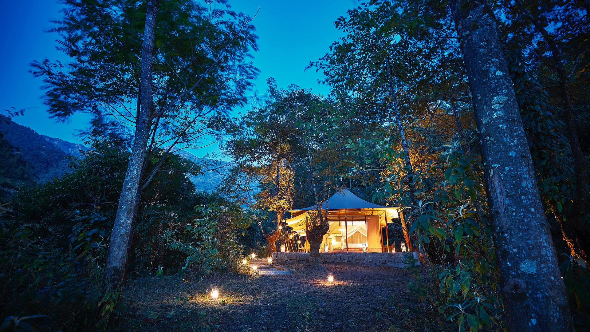 Asia, India, The Ultimate Travelling Camps, Tent Exterior by night