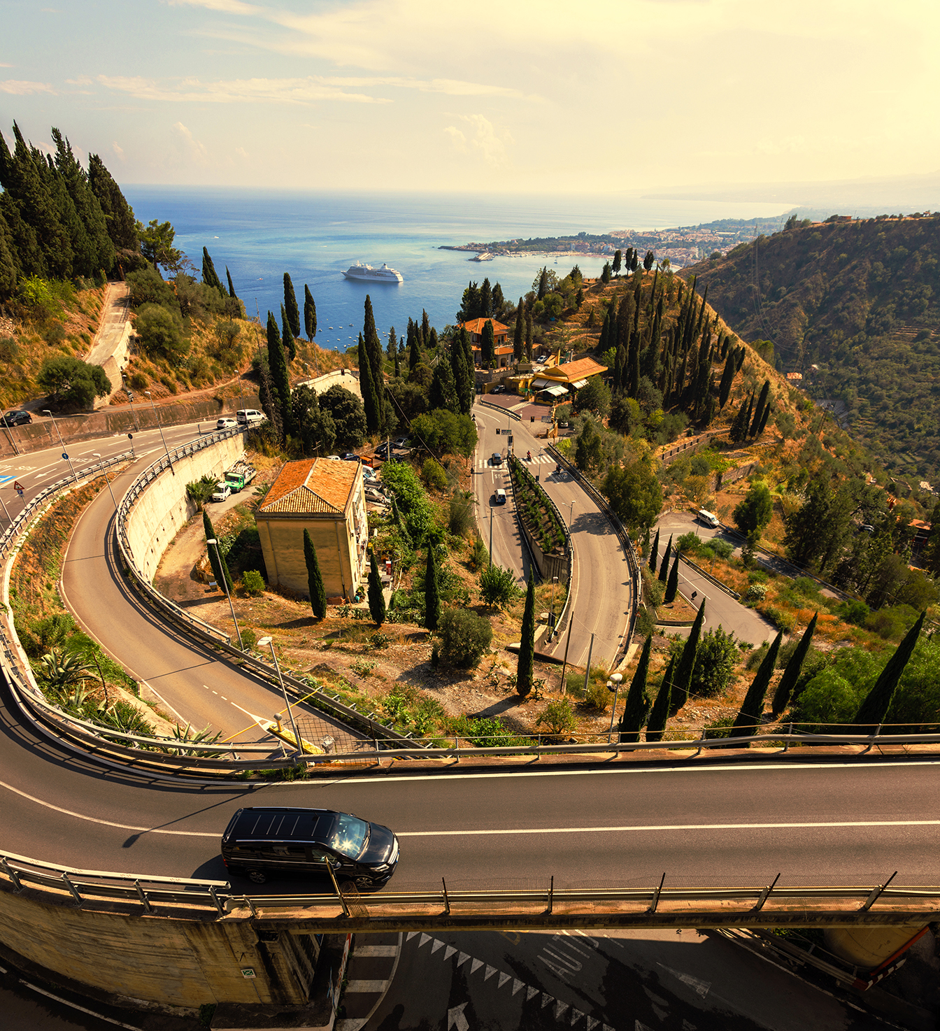 Roads leading to the coastline in Palermo