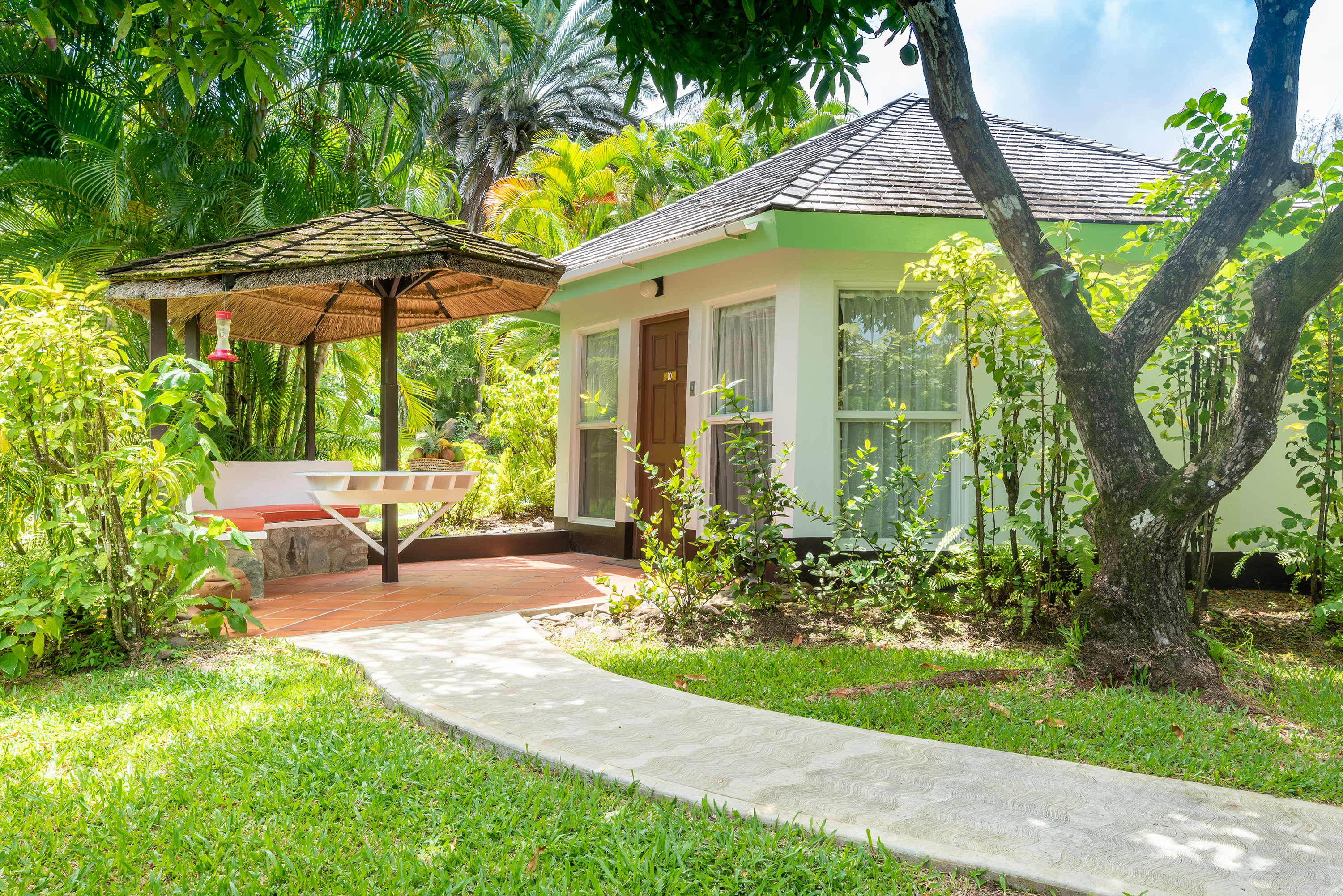 Caribbean, St Lucia, East Winds, Deluxe room exterior