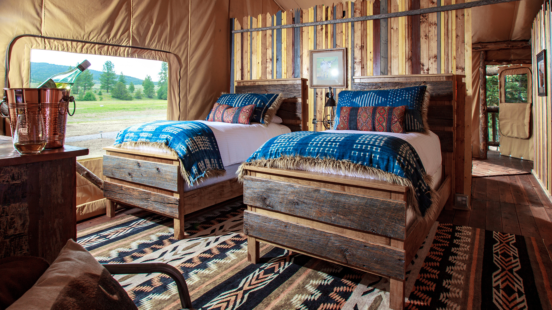 USA, Luxury Montana Holidays, The Resort at Paws Up, North Bank Twin Room