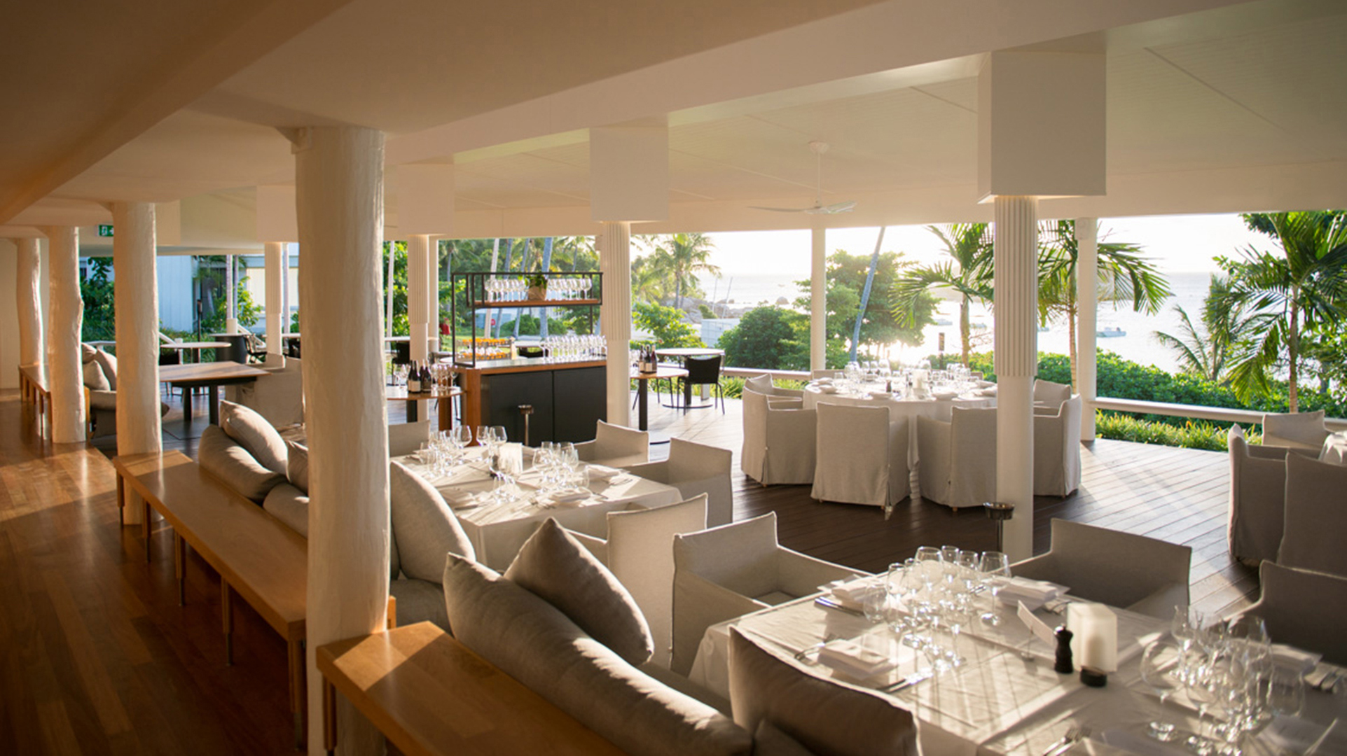  Indian Subcontinent, Far East & Australasia, Australia, Lizard Island, Saltwater Restaurant