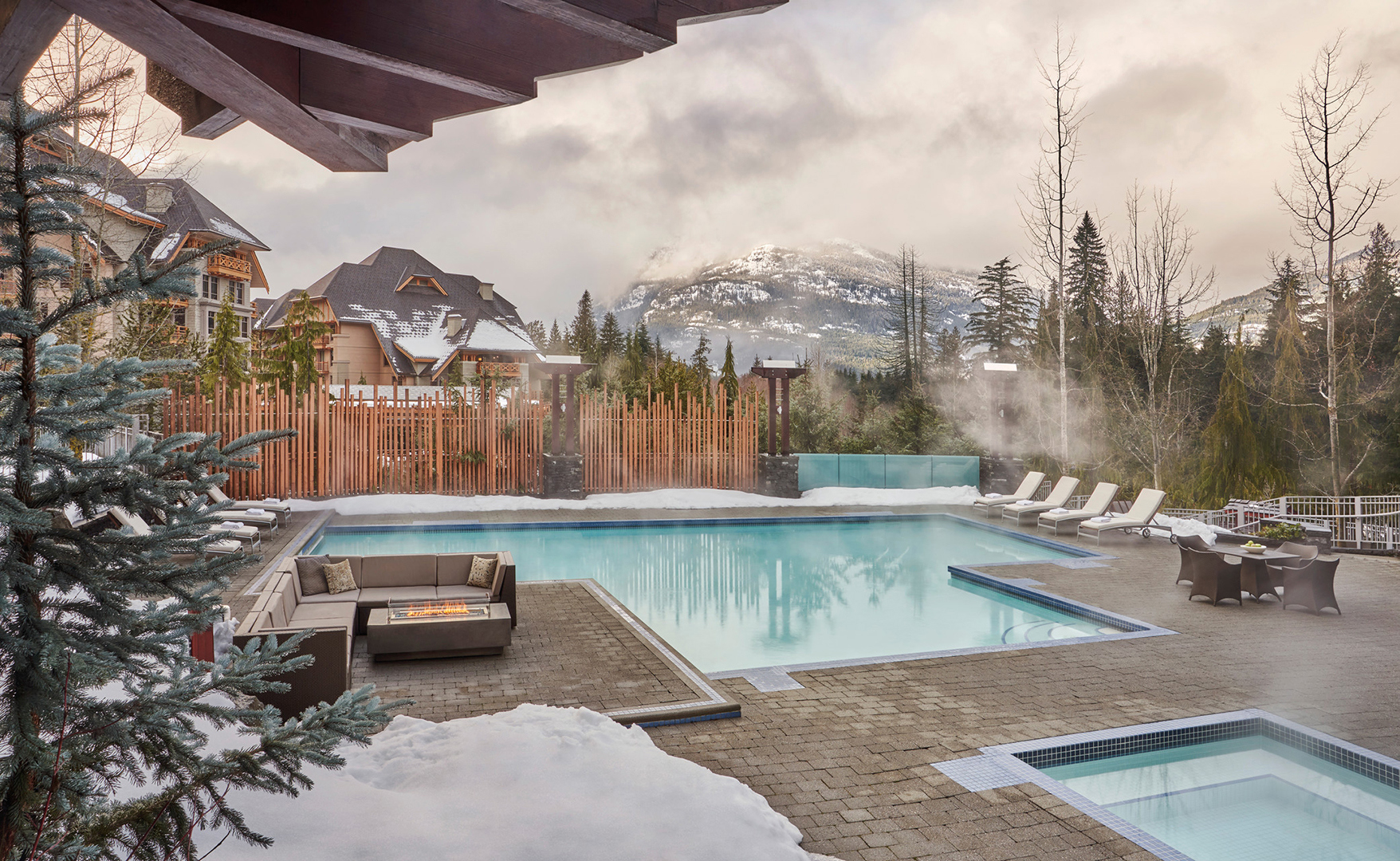 Canada Ski, Whistler, Four Seasons Resort and Residences Whistler, Outdoor pool