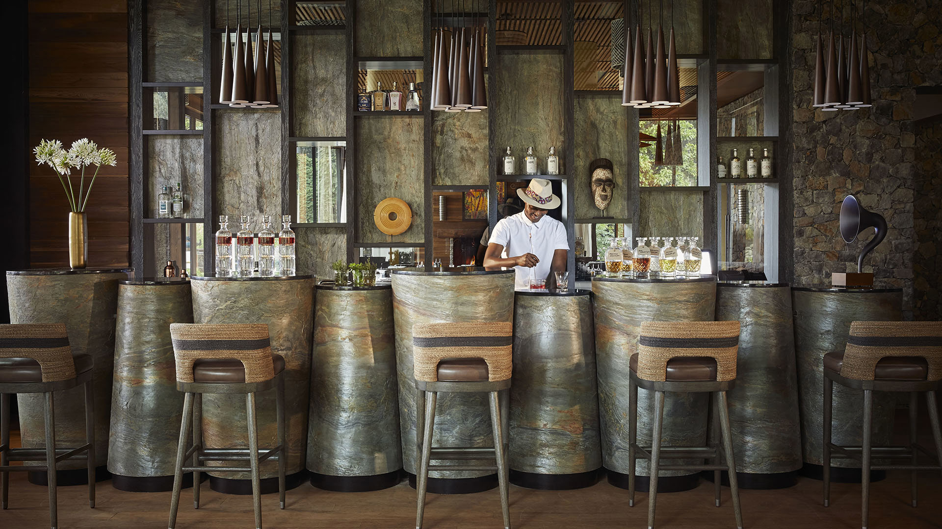  Africa, Rwanda, One&Only Gorilla's Nest, Nest Bar