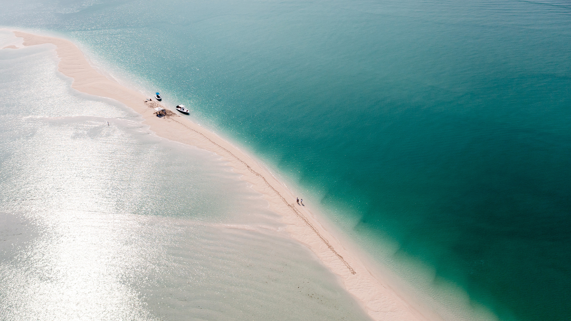 Arabia, Abu Dhabi beach & desert, Sand bar aerial