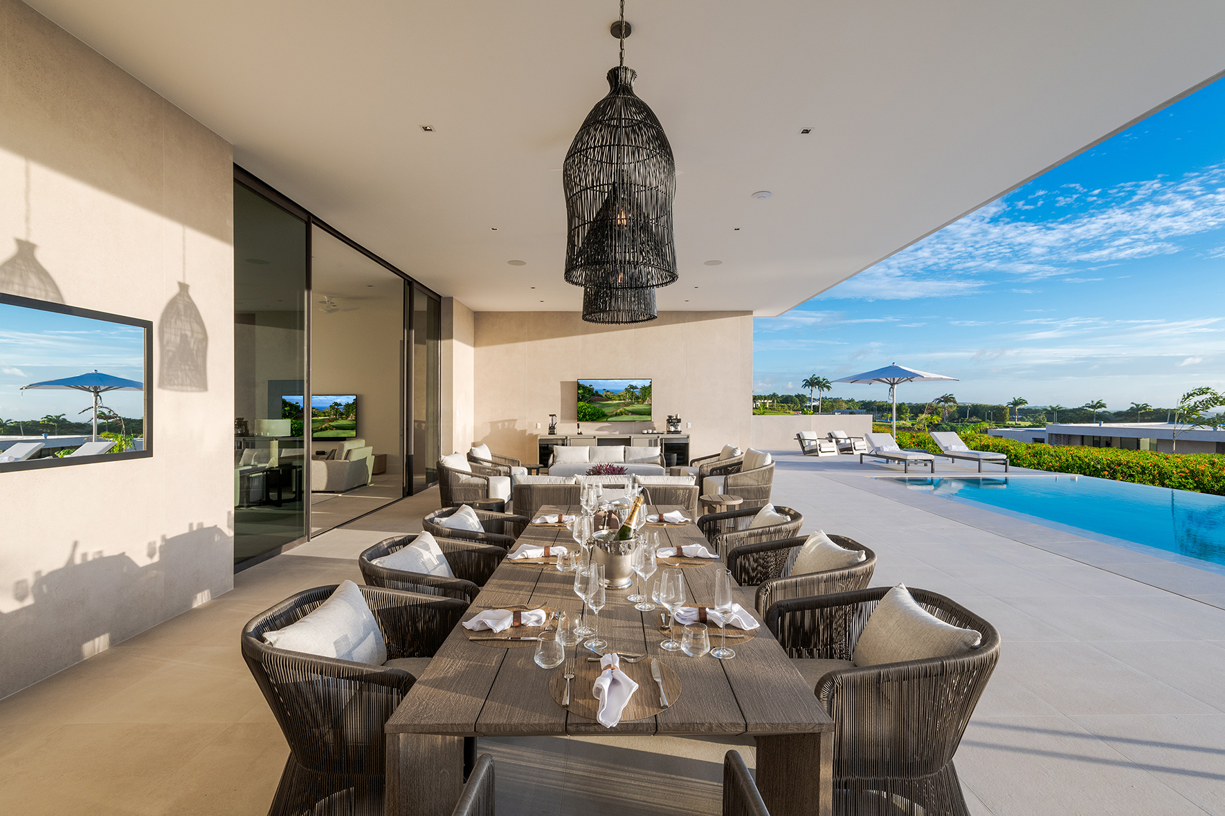 Caribbean & Mexico, Barbados, Apes Hill Barbados, villa outdoor dining table 