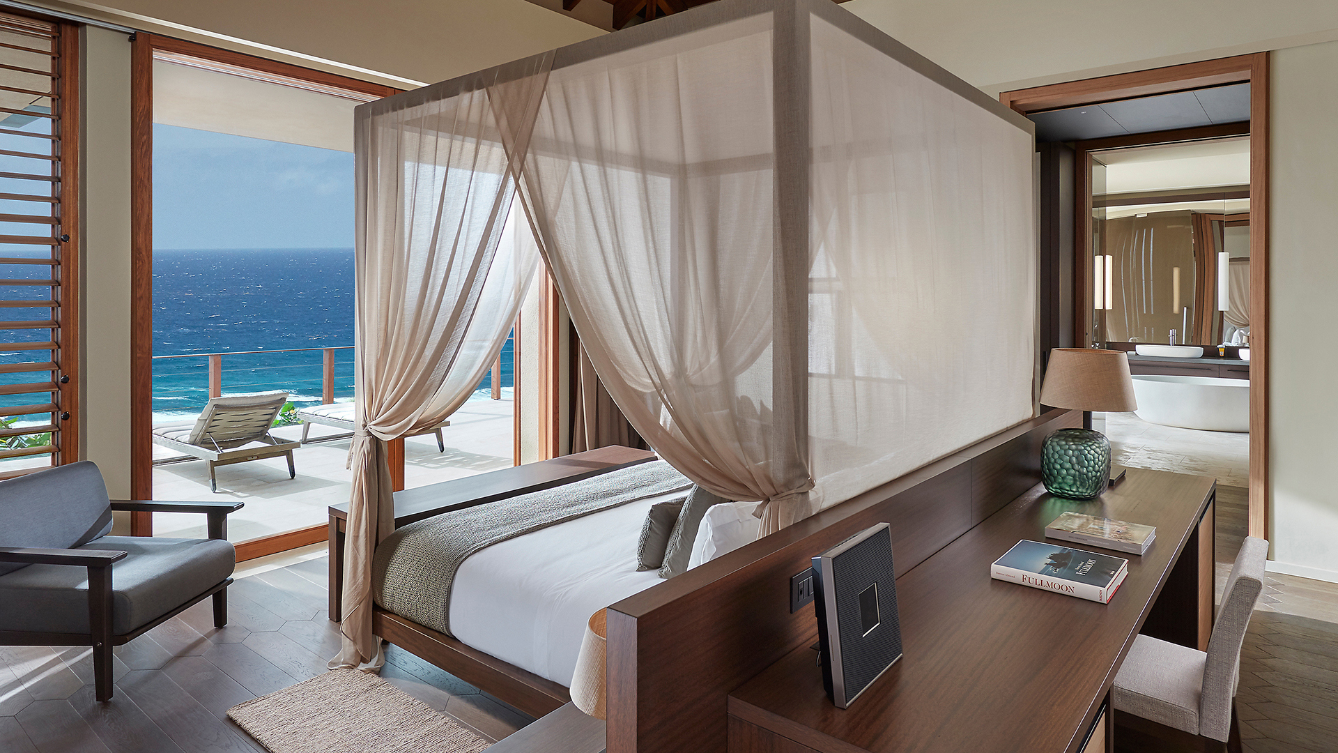 Caribbean, The Grenadines, Mandarin Oriental Canouan, Villa Bedroom