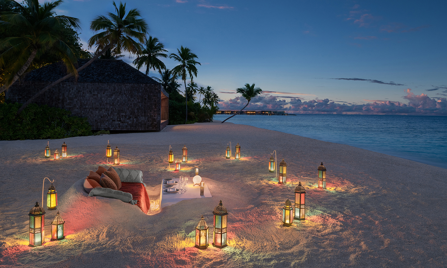 Indian Ocean, Maldives, St Regis Vommuli Resort, beach drinks