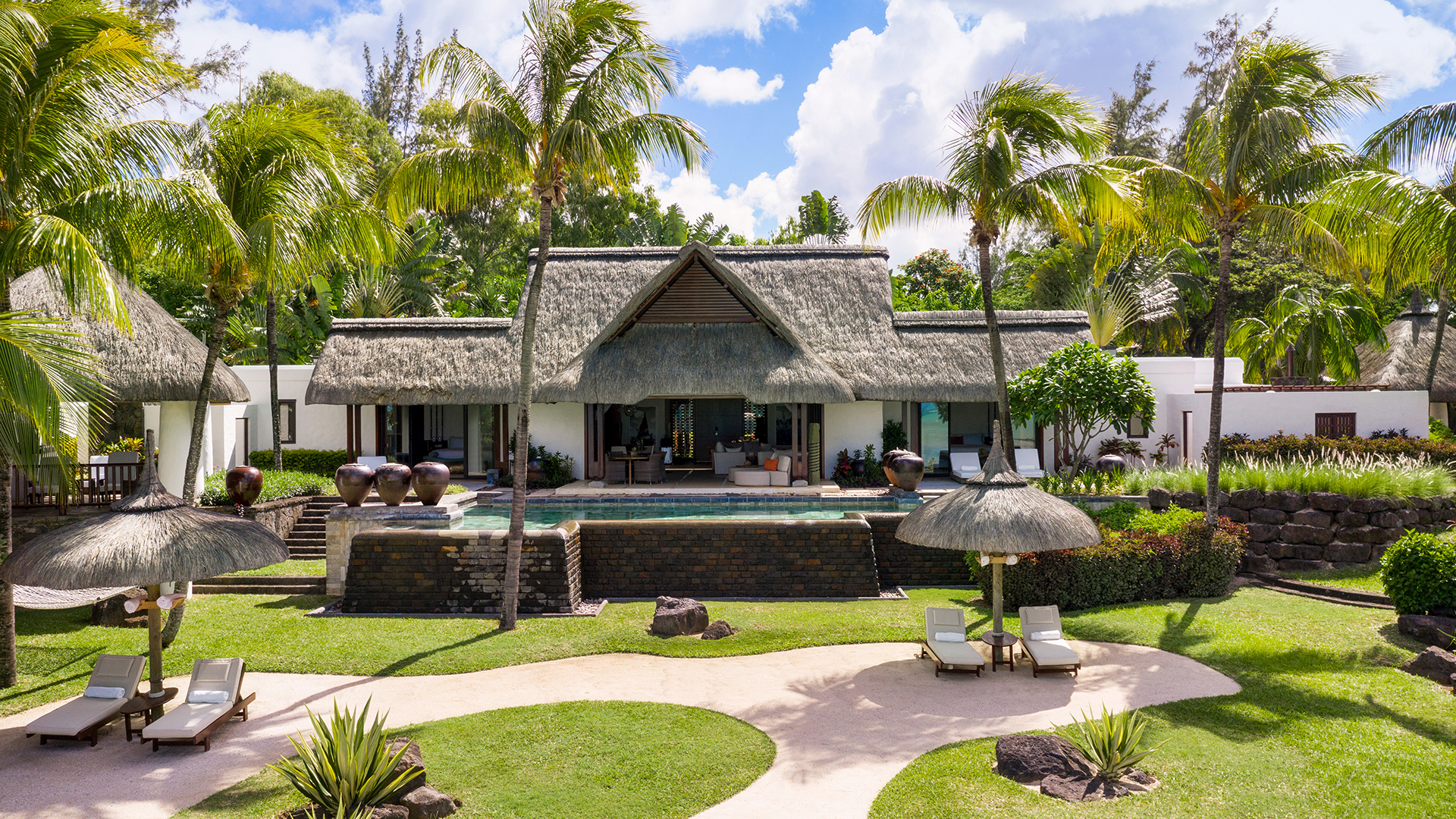 Indian Ocean, Mauritius, Shangri-La Le Touessrok Mauritius, Beach Villa Exterior