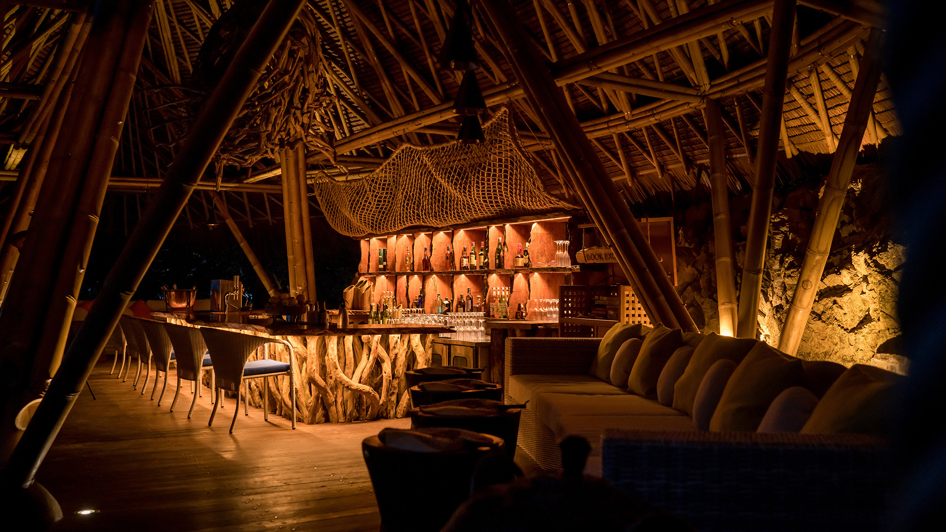  Worldwide, Indonesia, Bawah Reserve, Bar