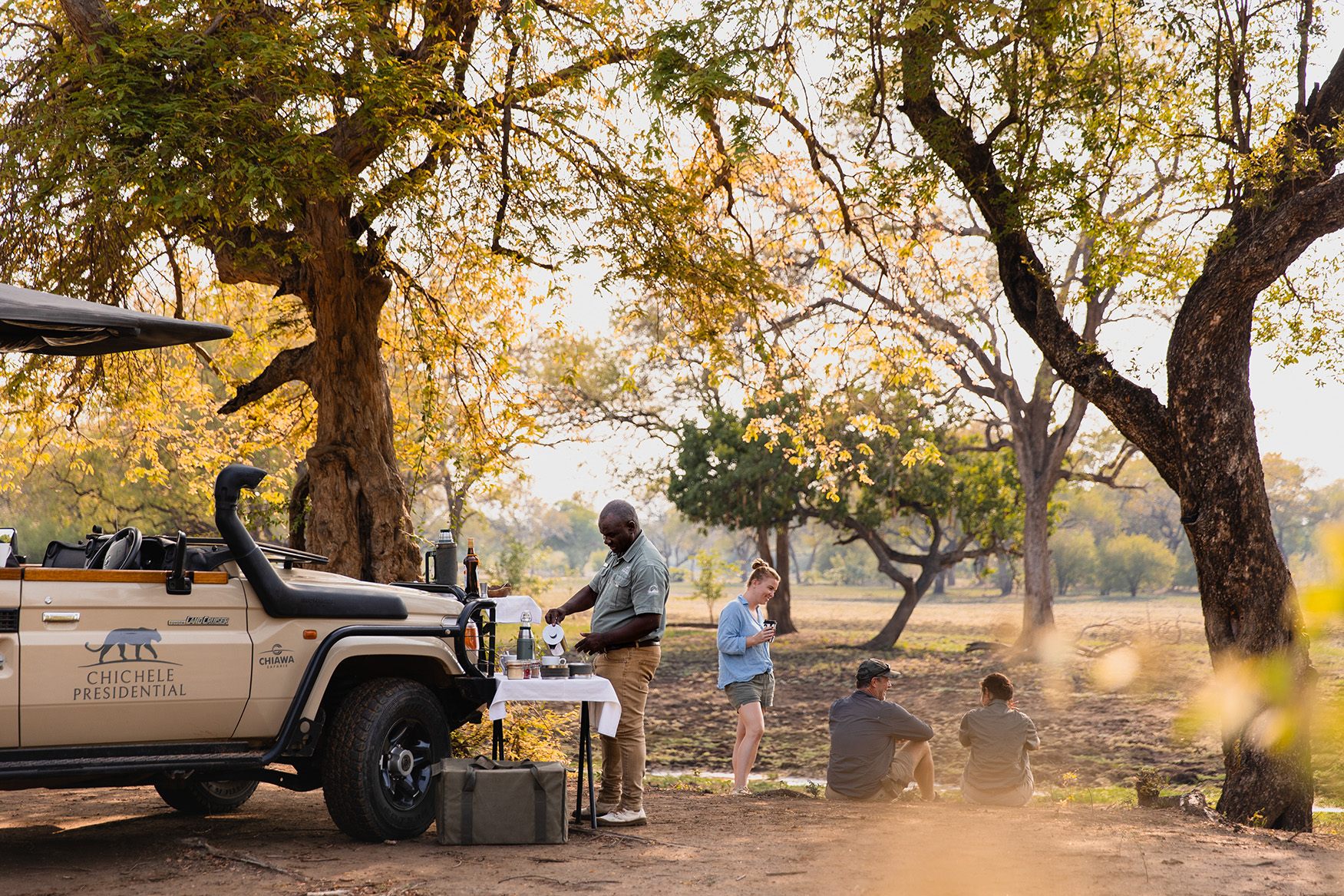 Afirca, Zambia, Chichele Presidential, coffee break on game drive