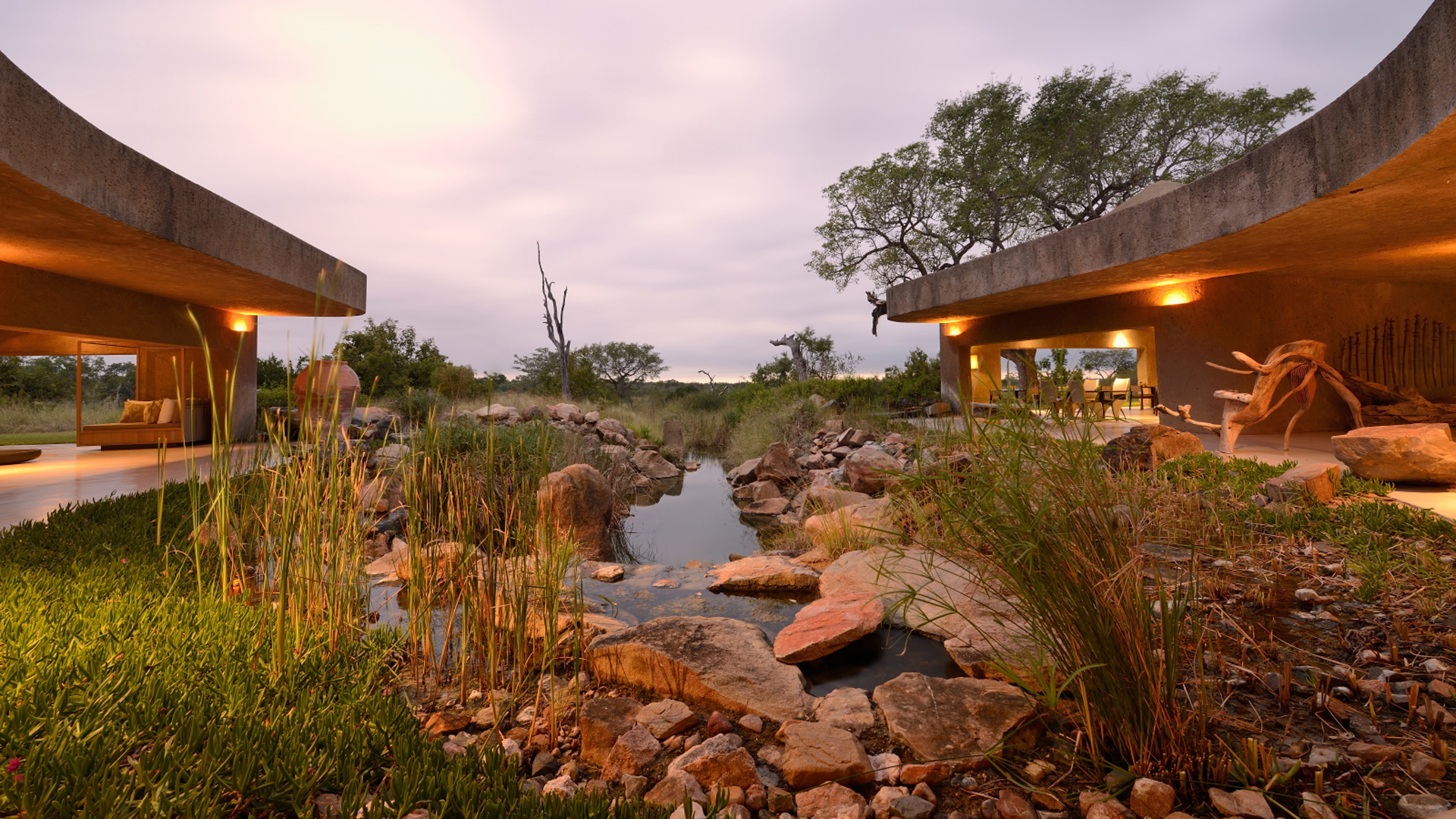  Africa, South Africa, Sabi Sabi Earth Lodge, Earth Lodge Water Feature