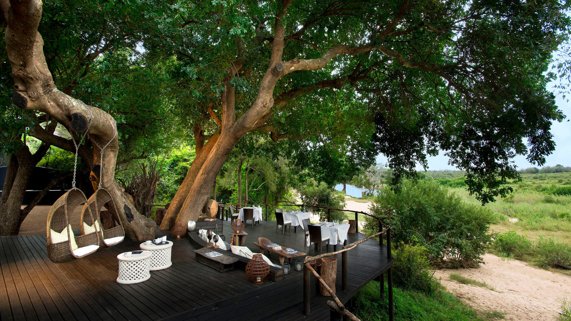Luxury Africa Holidays, South Africa, Ivory Lodge at Lion Sands Private Game Reserve, Outdoor dining