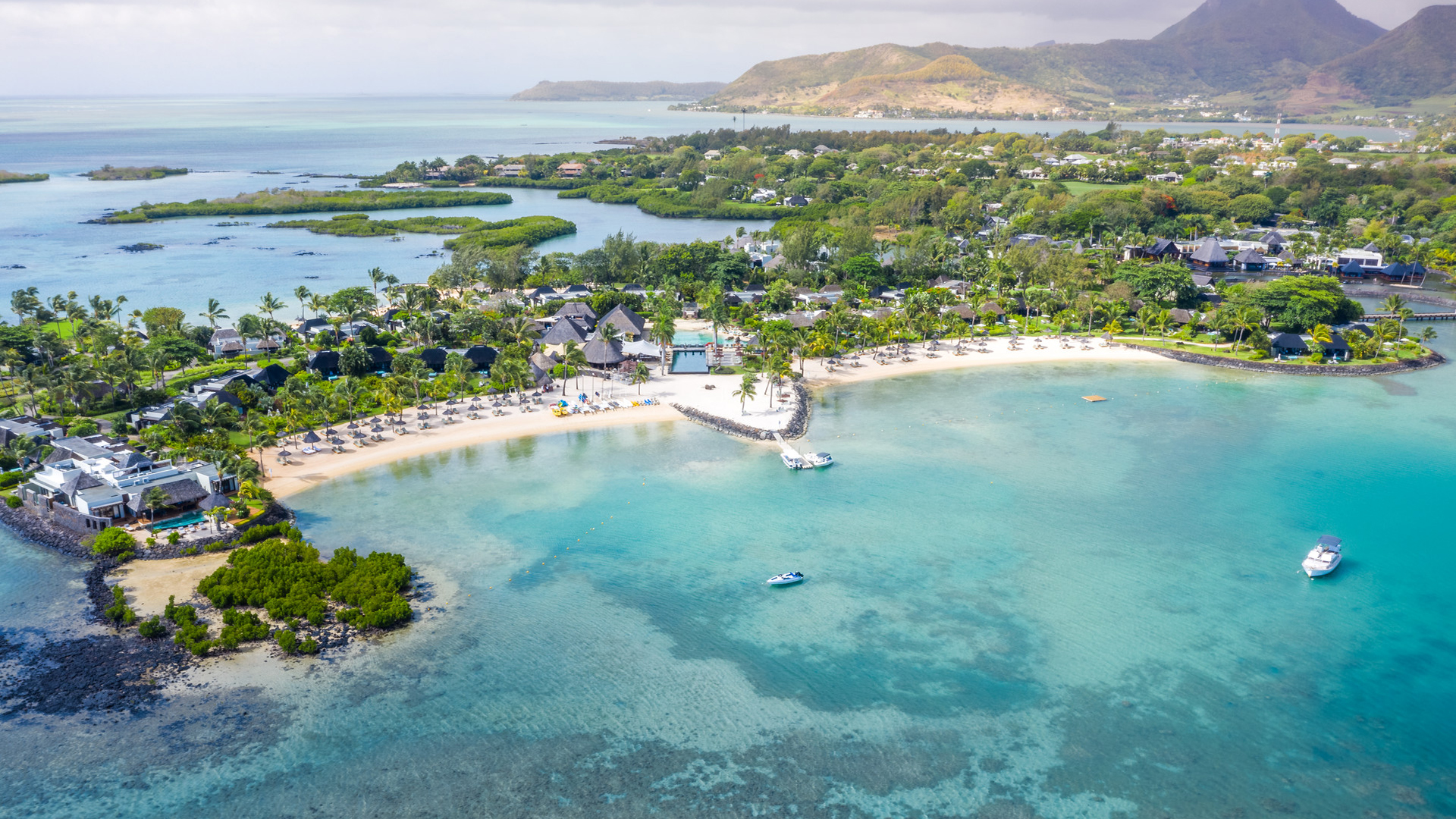 Indian Ocean, Mauritius, Four Seasons Mauritius at Anahita, Aerial View