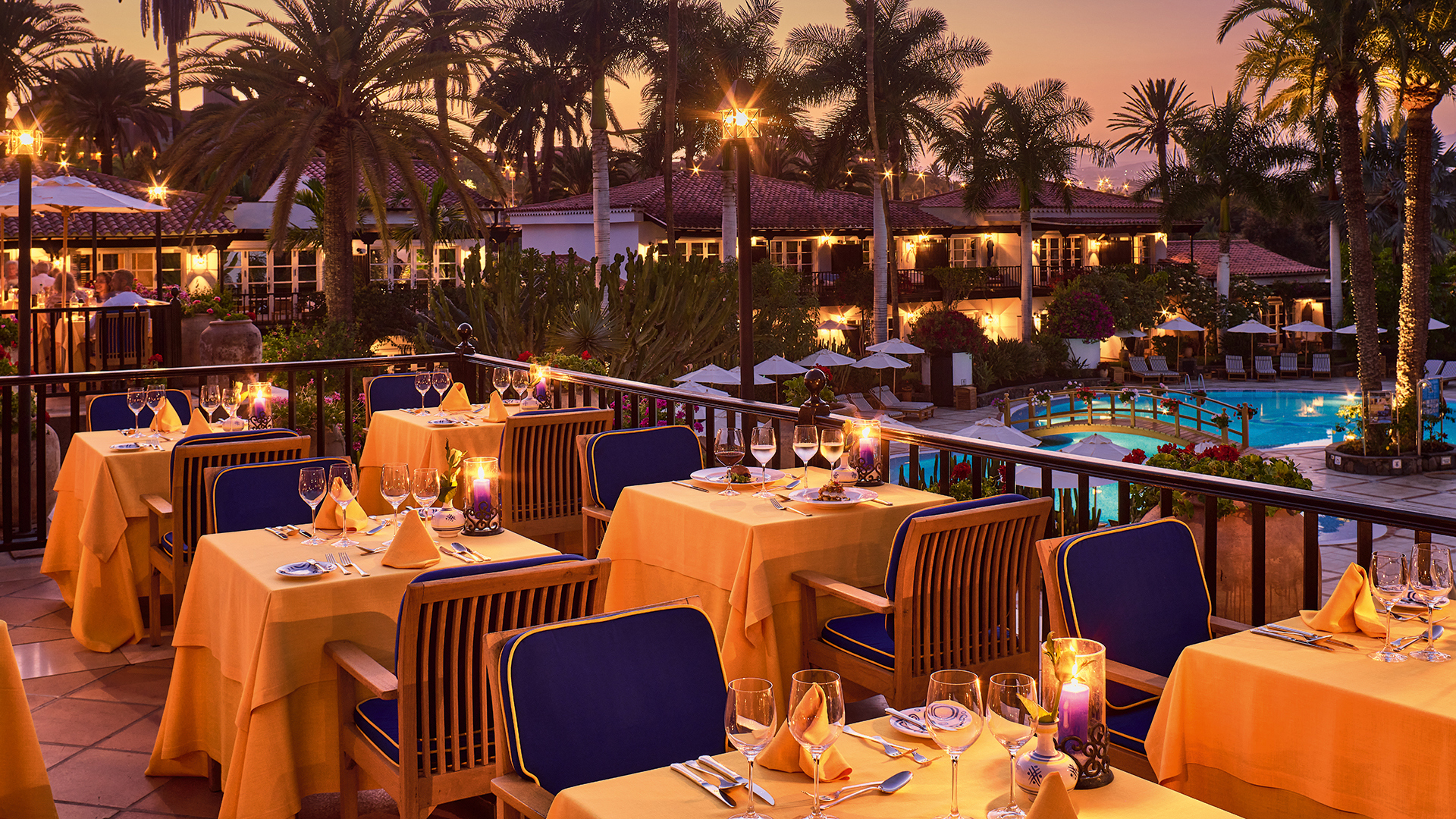 Europe, Luxury Gran Canaria Holidays, Seaside Grand Hotel Residencia, Outdoor dining