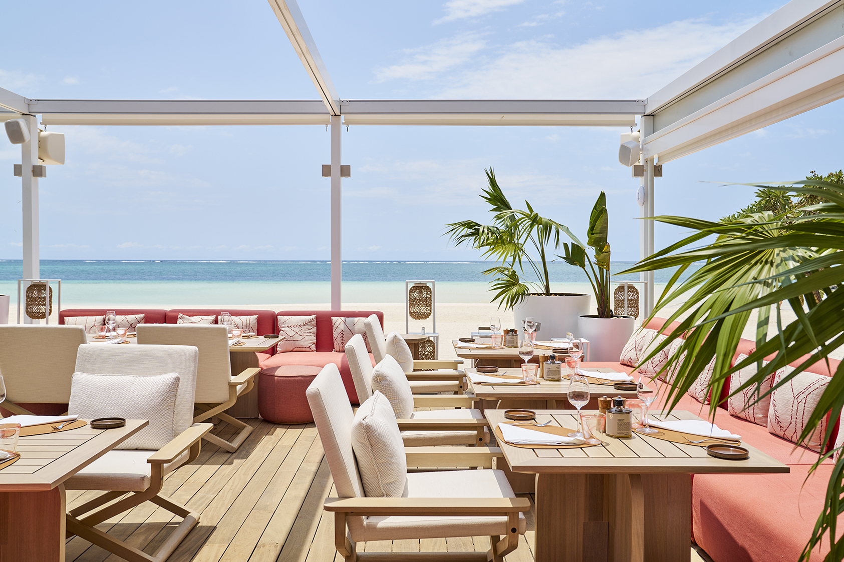 Indian Ocean, Mauritius, LUX* Belle Mare, Rouge Beach Club