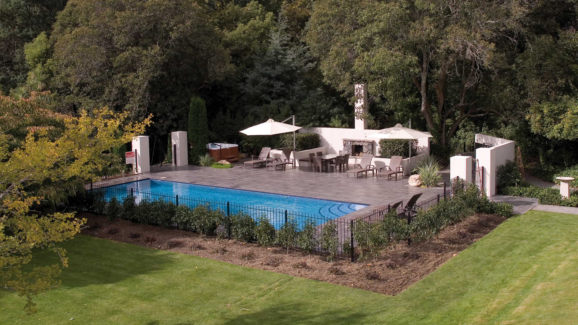 Worldwide, New zealand, Otahuna lodge, Swimming pool