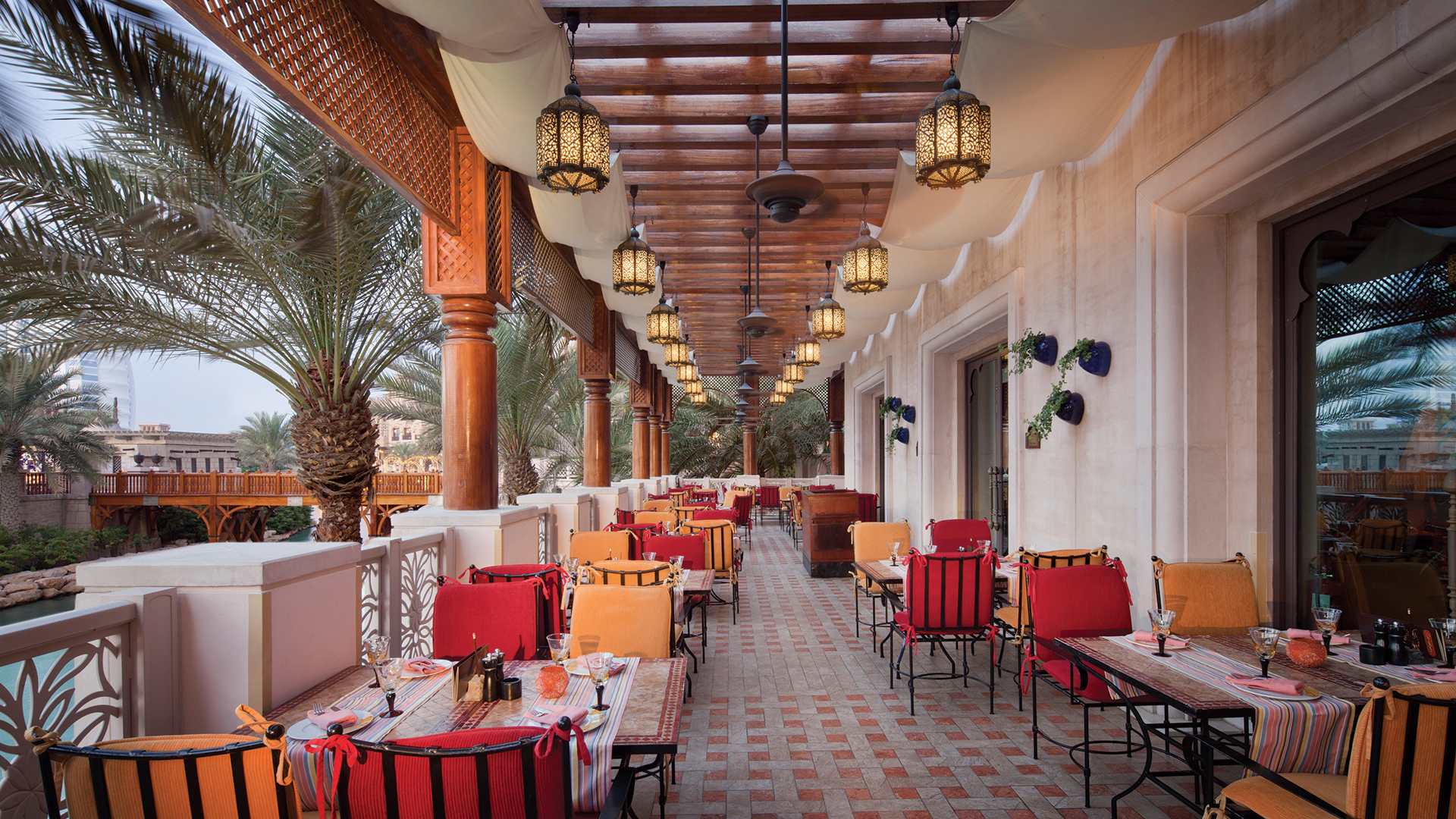 Indian Ocean, Arab Emirates, Dubai, Jumeirah Al Qasr, Dining room