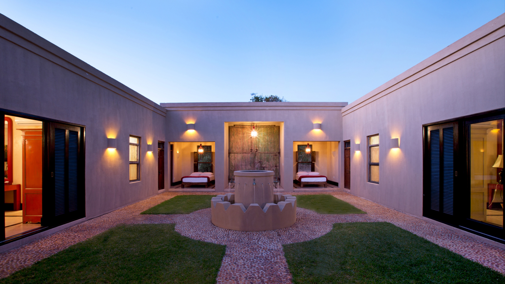  Africa, South Africa, Royal Malewane, Courtyard 