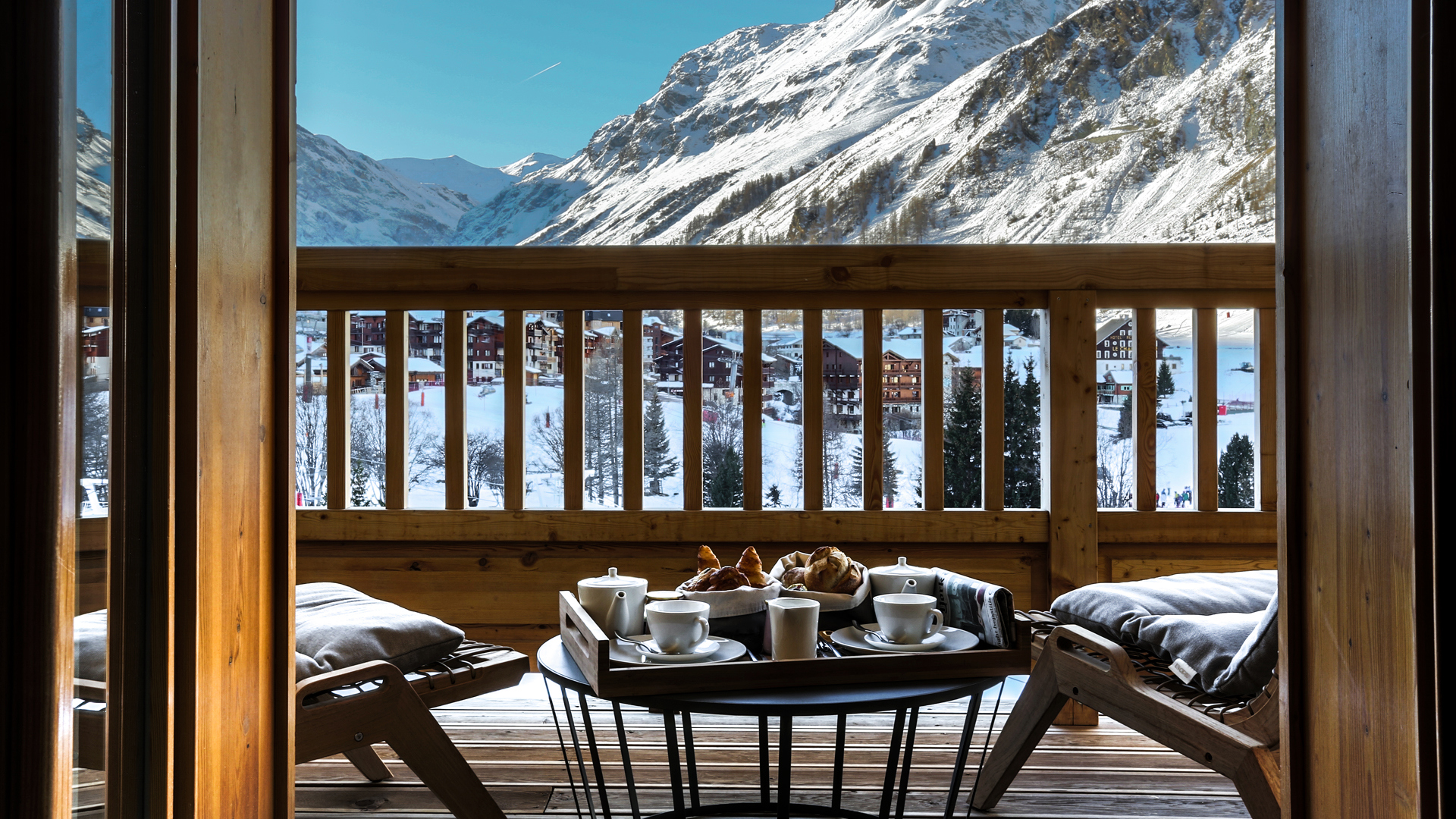 Europe Ski, France, Le Yule, Suite luxe balcony view