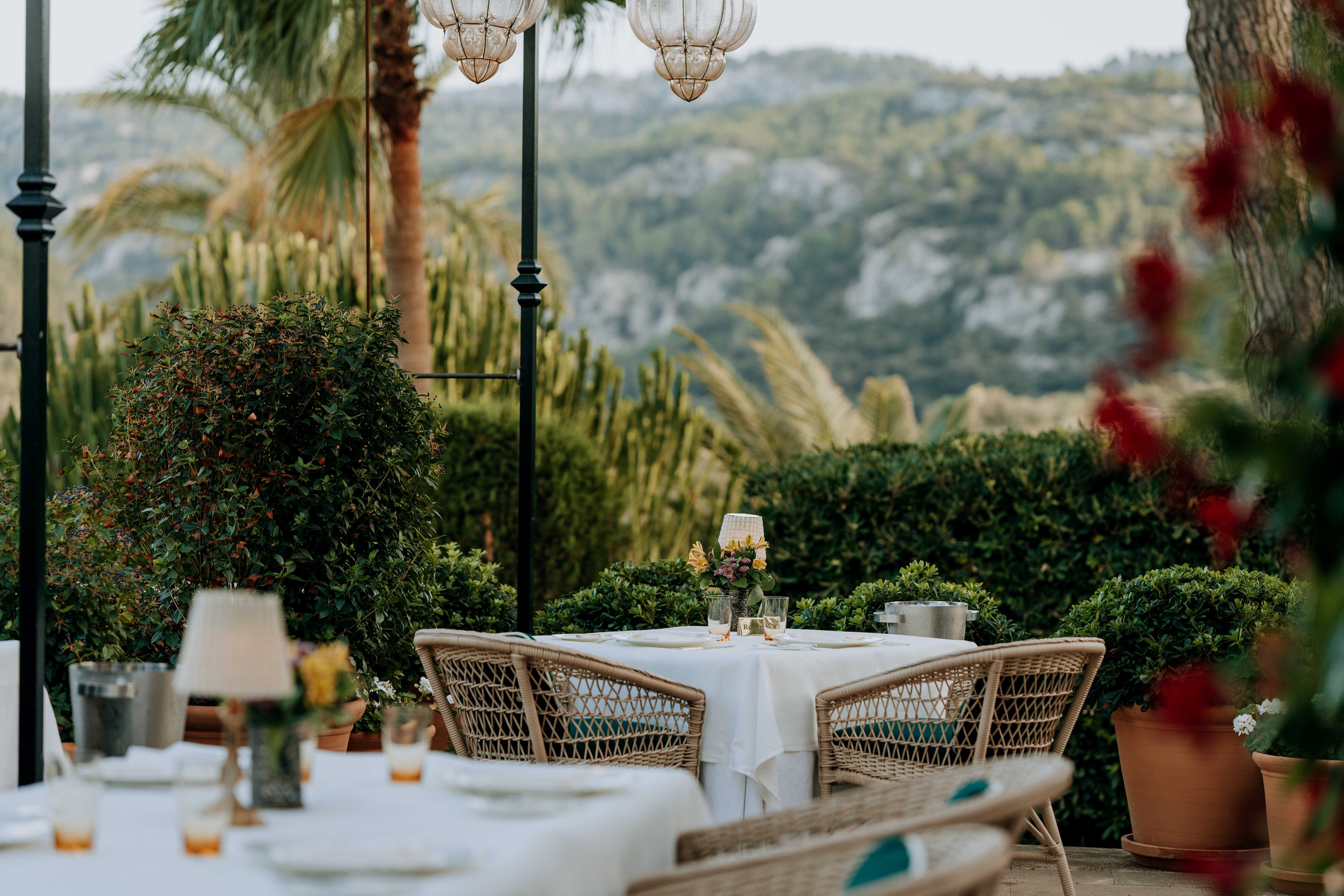 Tables set up on the terrace of Mar & Duix restaurant