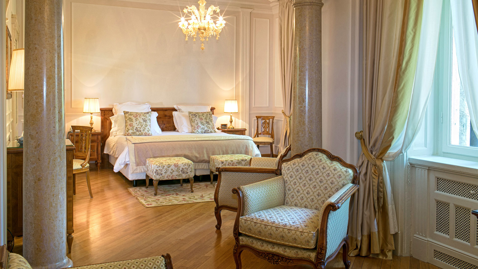 Europe, Luxury Italy Holidays, Villa Cortine Palace, Suite