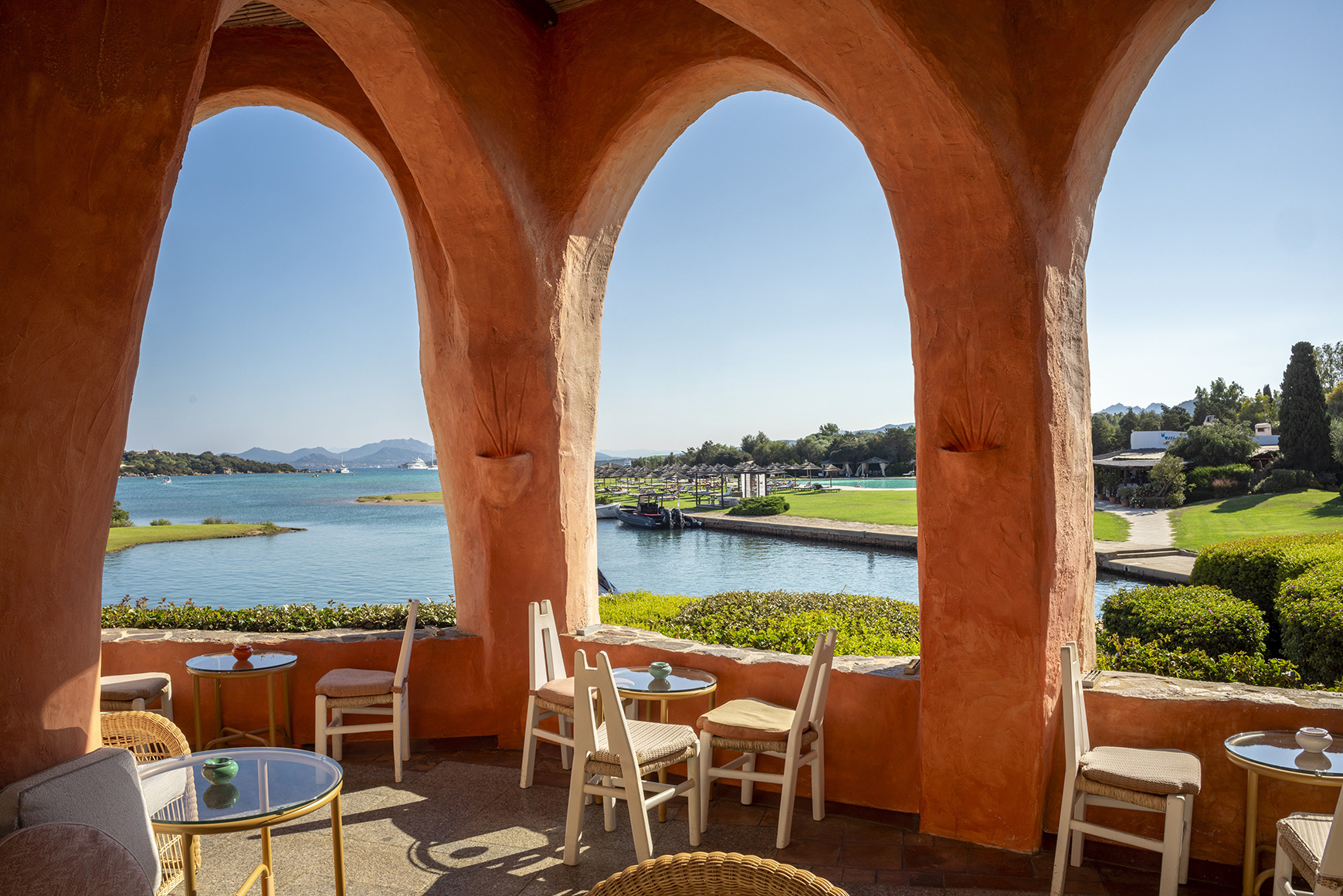 Europe, Italy, Sardinia, Hotel Cala di Volpe, Atrium bar terrace seating