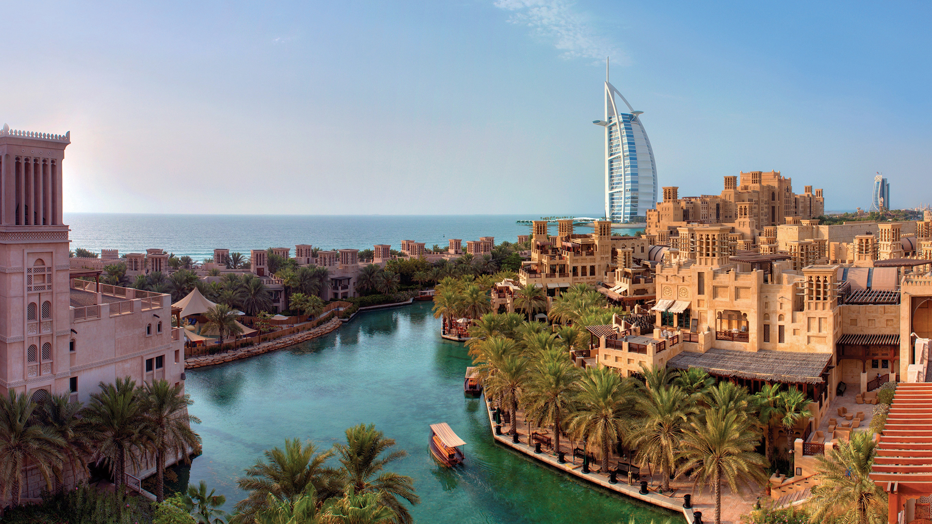 Indian Ocean, Arab Emirates, Dubai, Jumeirah Al Qasr, Daytime Exterior
