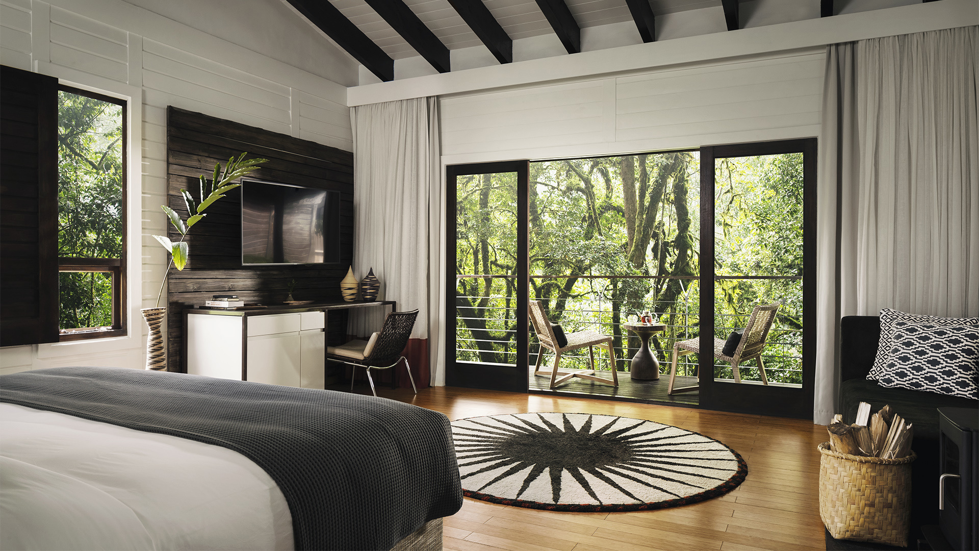  Africa, Rwanda, One&Only Ngyungwe House, King Room