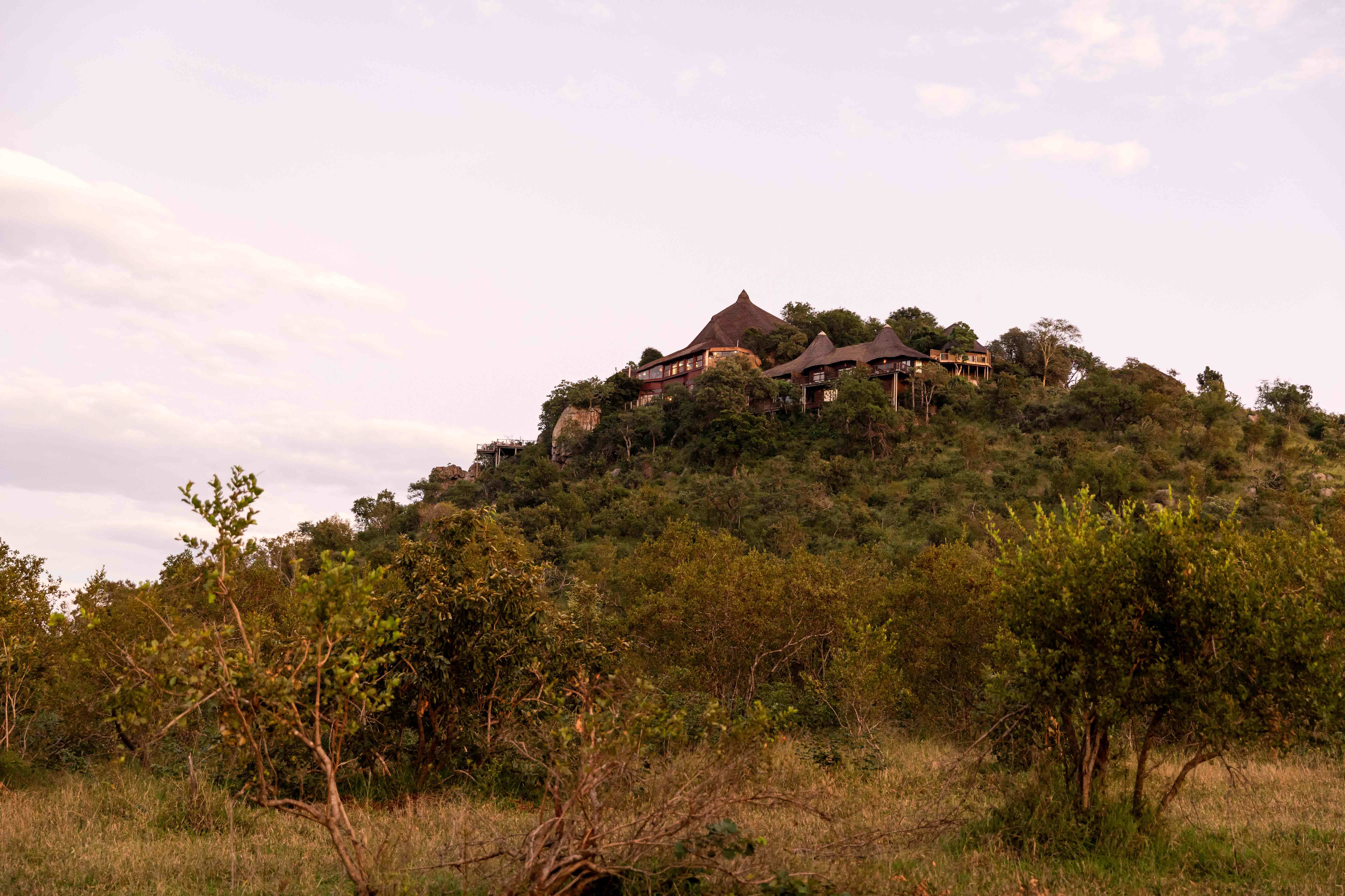  Africa, South Africa, Ulusaba Rock Lodge, Ground View