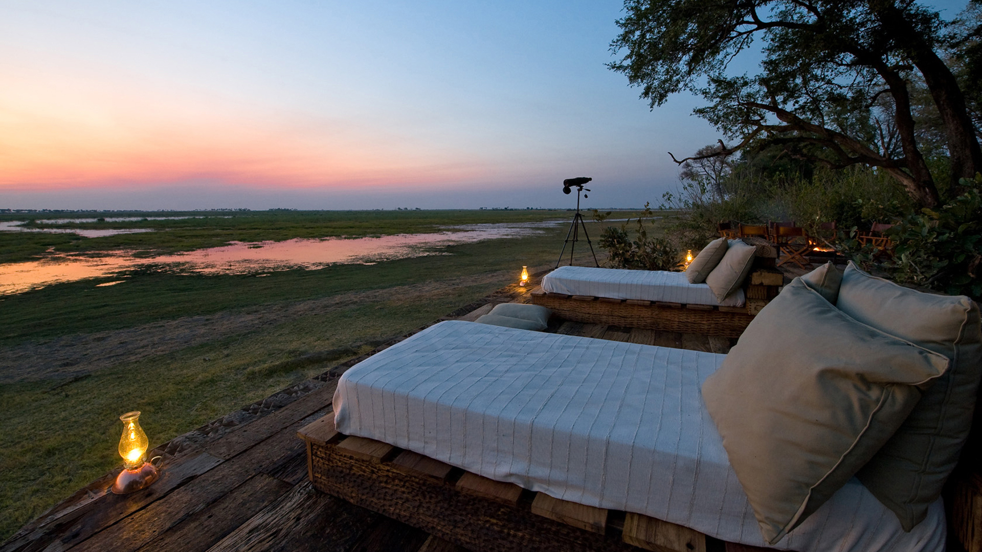  Africa, Botswana, Zarafa, Sunset