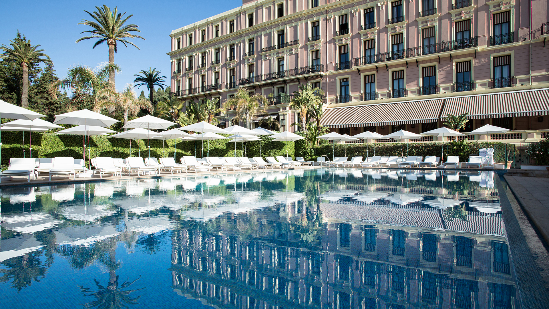 Europe, Luxury France Holidays, Royal-Riviera, Swimming pool