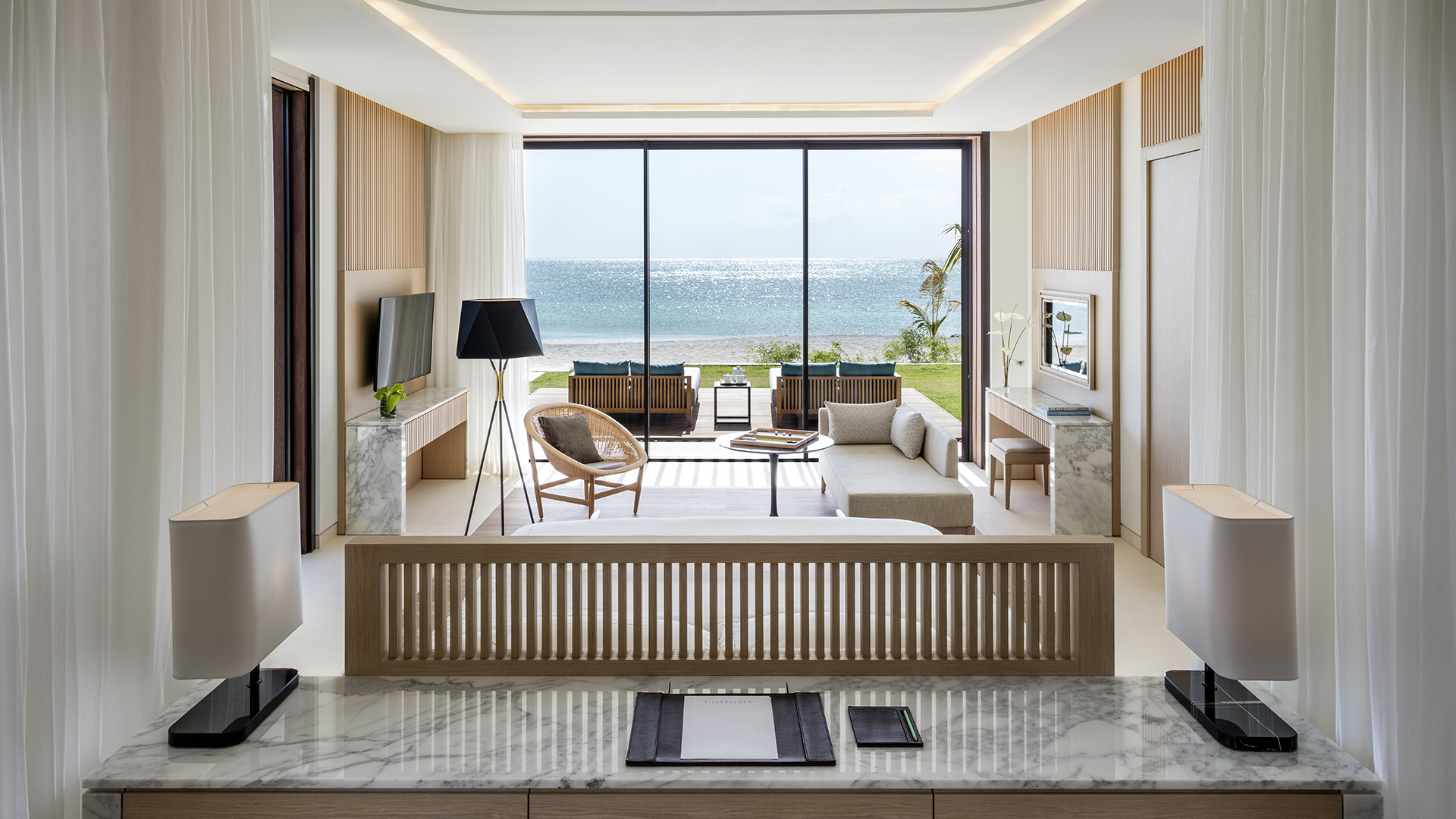 Umbraco.Cms.Core.Models.MediaWithCrops`1[Umbraco.Cms.Web.Common.PublishedModels.Image]