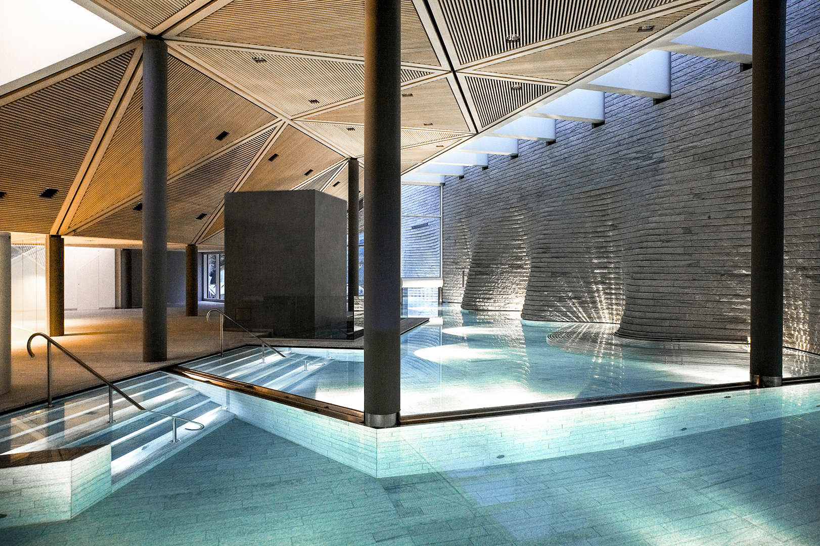 Ski & Snow, Switzerland, Arosa, Tschuggen Grand Hotel, Pool