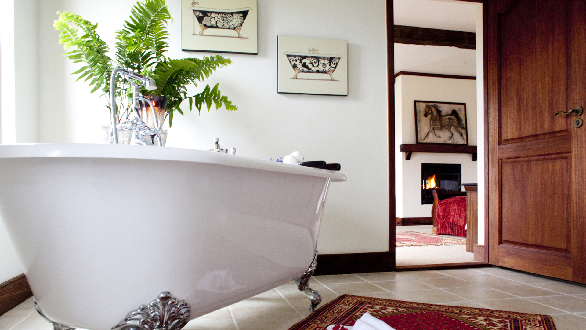  Africa, Luxury Tanzania Holidays, The Manor at Ngorongoro, Suite Bathroom