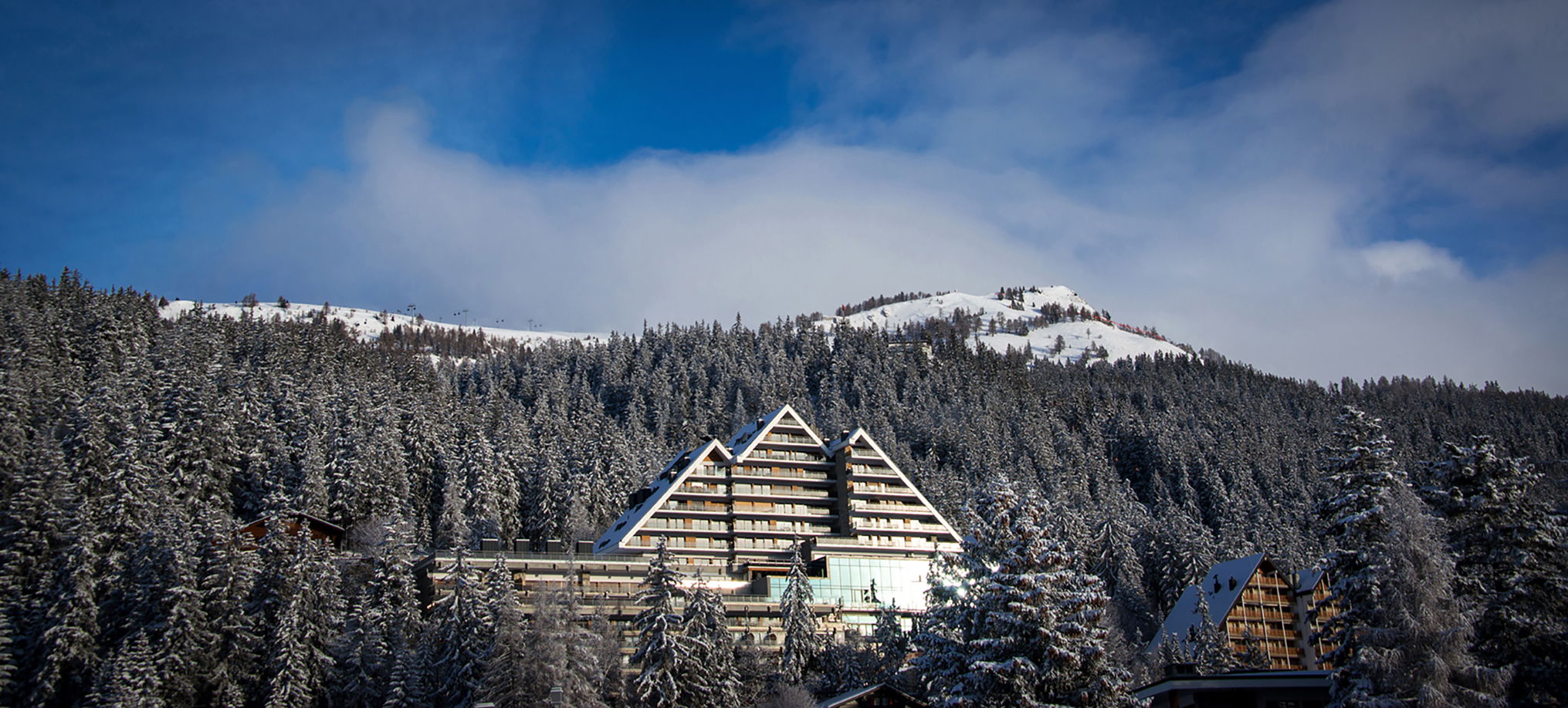 Ski & Snow, Europe, Switzerland, Crans Montana, Crans Ambassador, exterior 