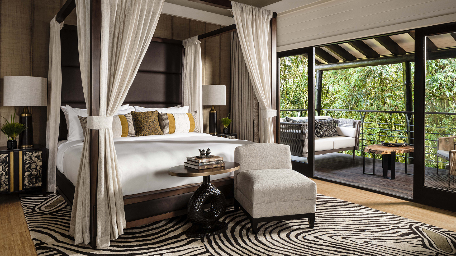  Africa, Rwanda, One&Only Ngyungwe House, Suite Bedroom