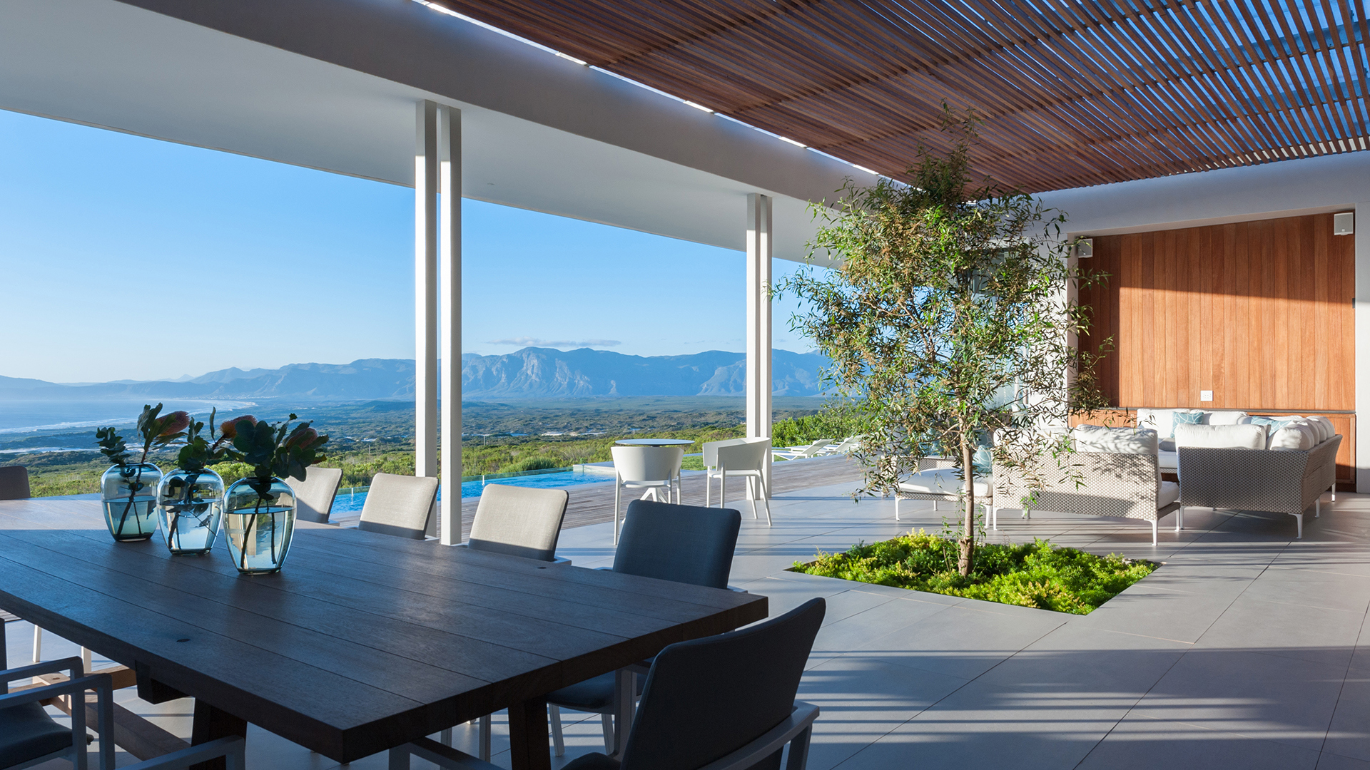  Africa, South Africa, Grootbos Nature Reserve, Patio Area