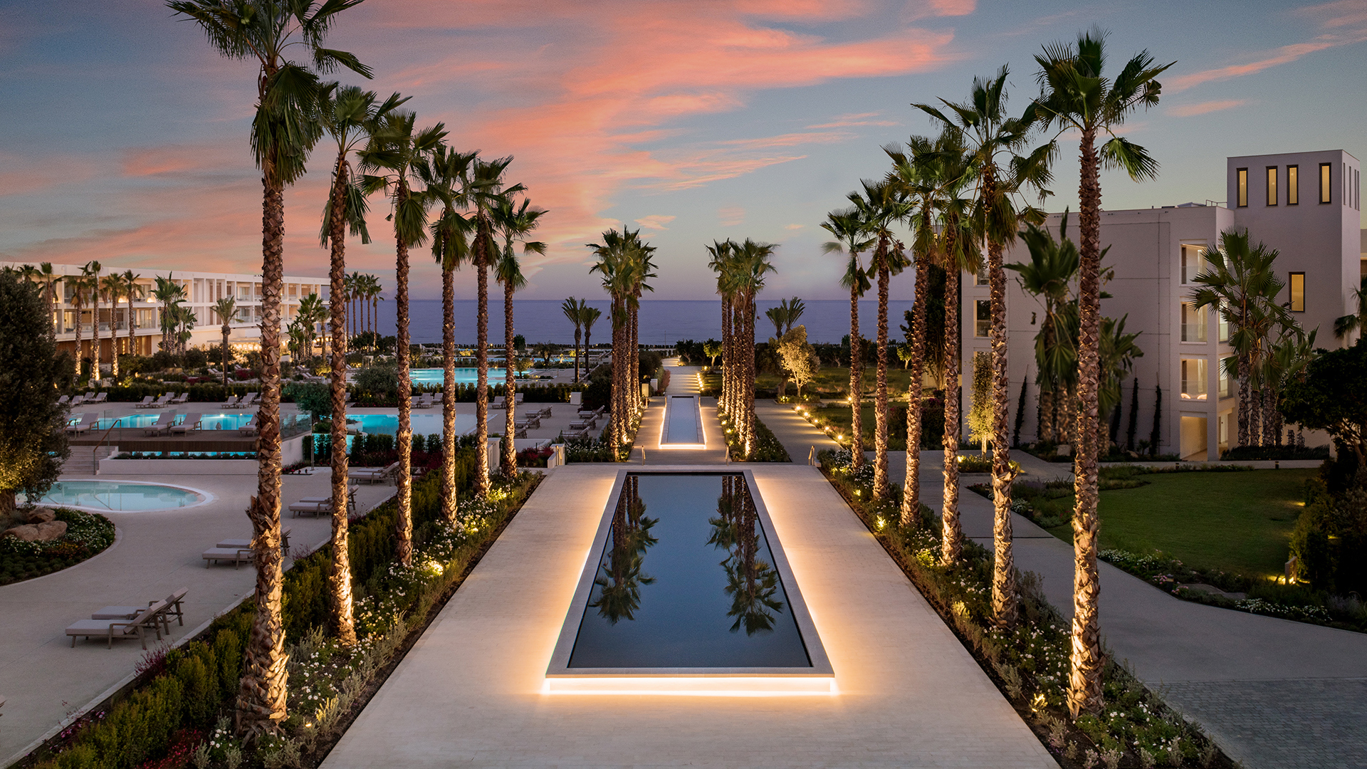 Marbella’s Golden Mile: A Guide to the Most Glamorous Luxury Hotels