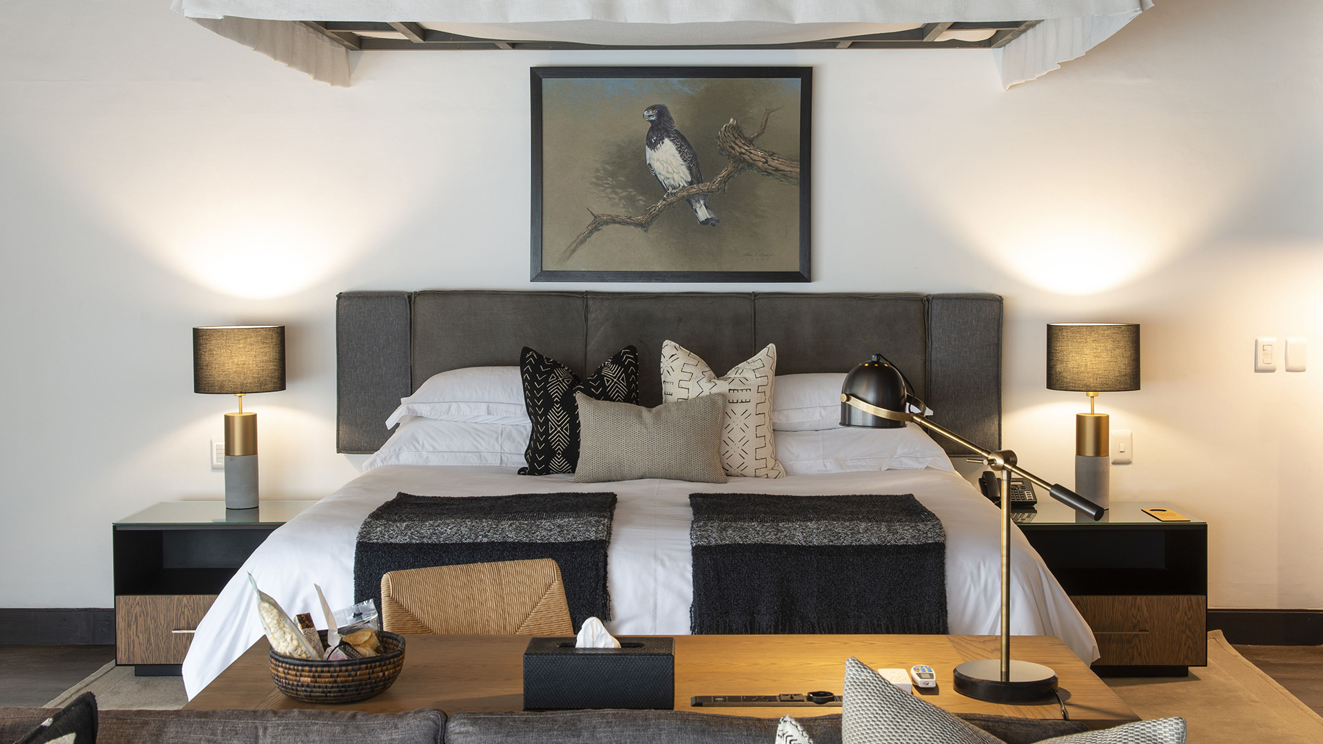  Africa, South Africa, Eagles Crag at Shamwari Private Game Reserve, Bedroom