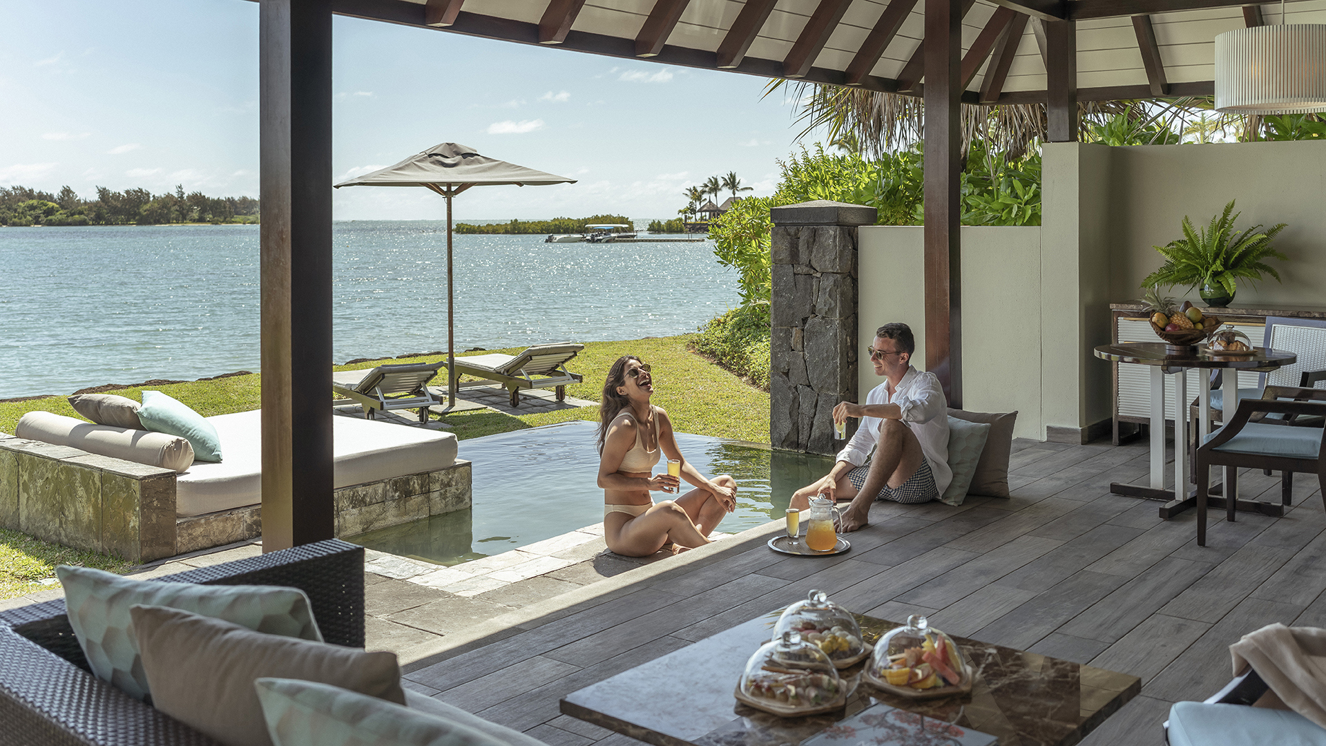 Indian Ocean, Mauritius, Four Seasons Mauritius at Anahita, Bedroom Interior