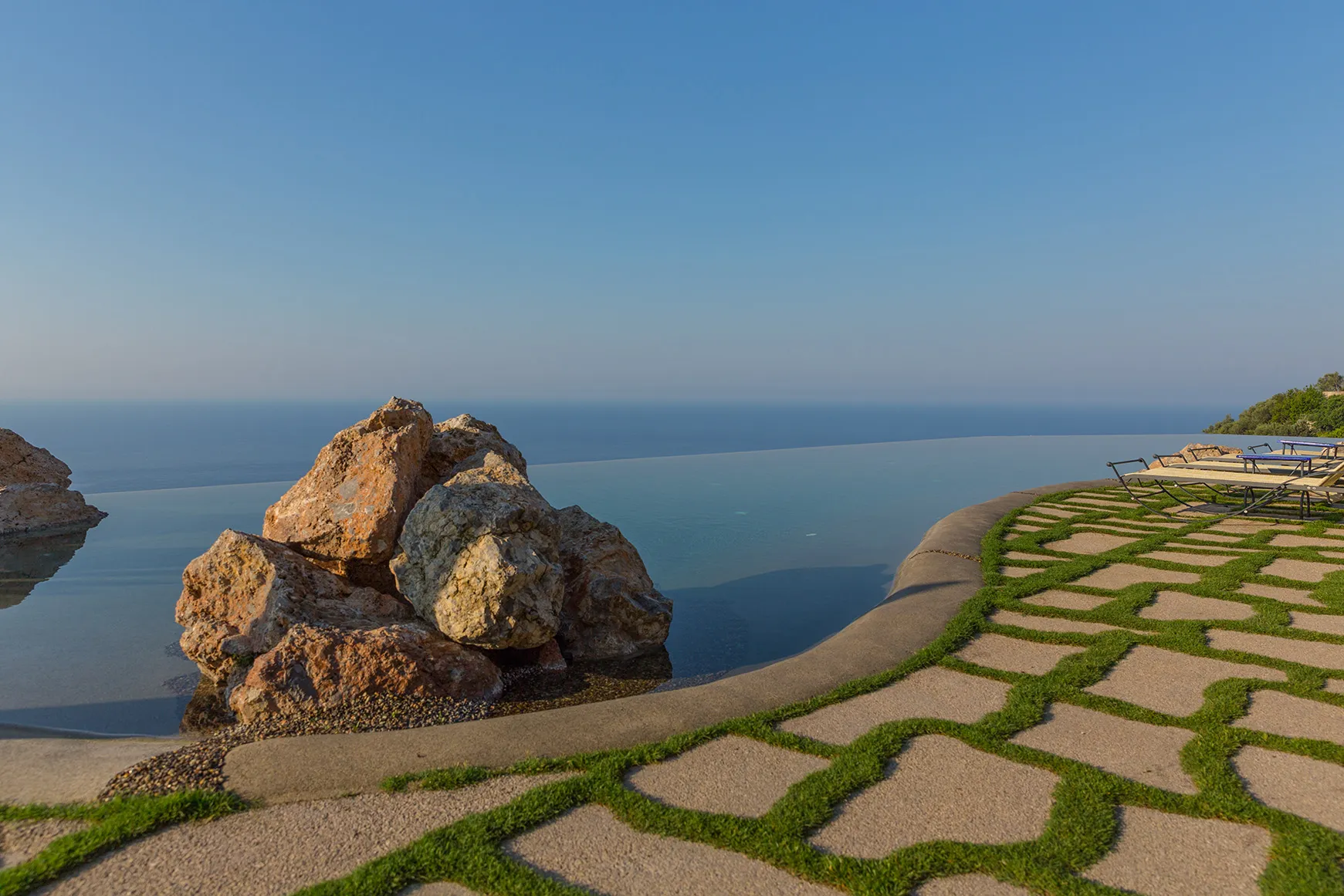 Europe, Italy, Amalfi Coast, Monastero Santa Rosa, infinity pool